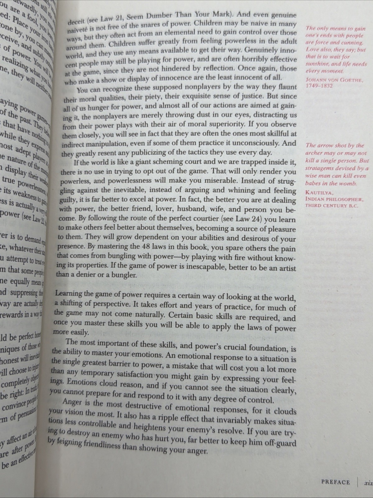 The 48 Laws of Power (The Robert Greene Collection) – Paperback – GOOD CUSTOM
