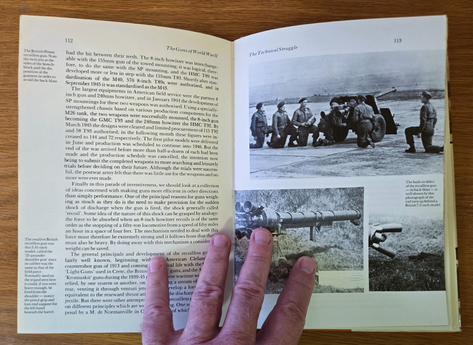 Guns of World War Two by Ian V. Hogg (1979, Hardcover)