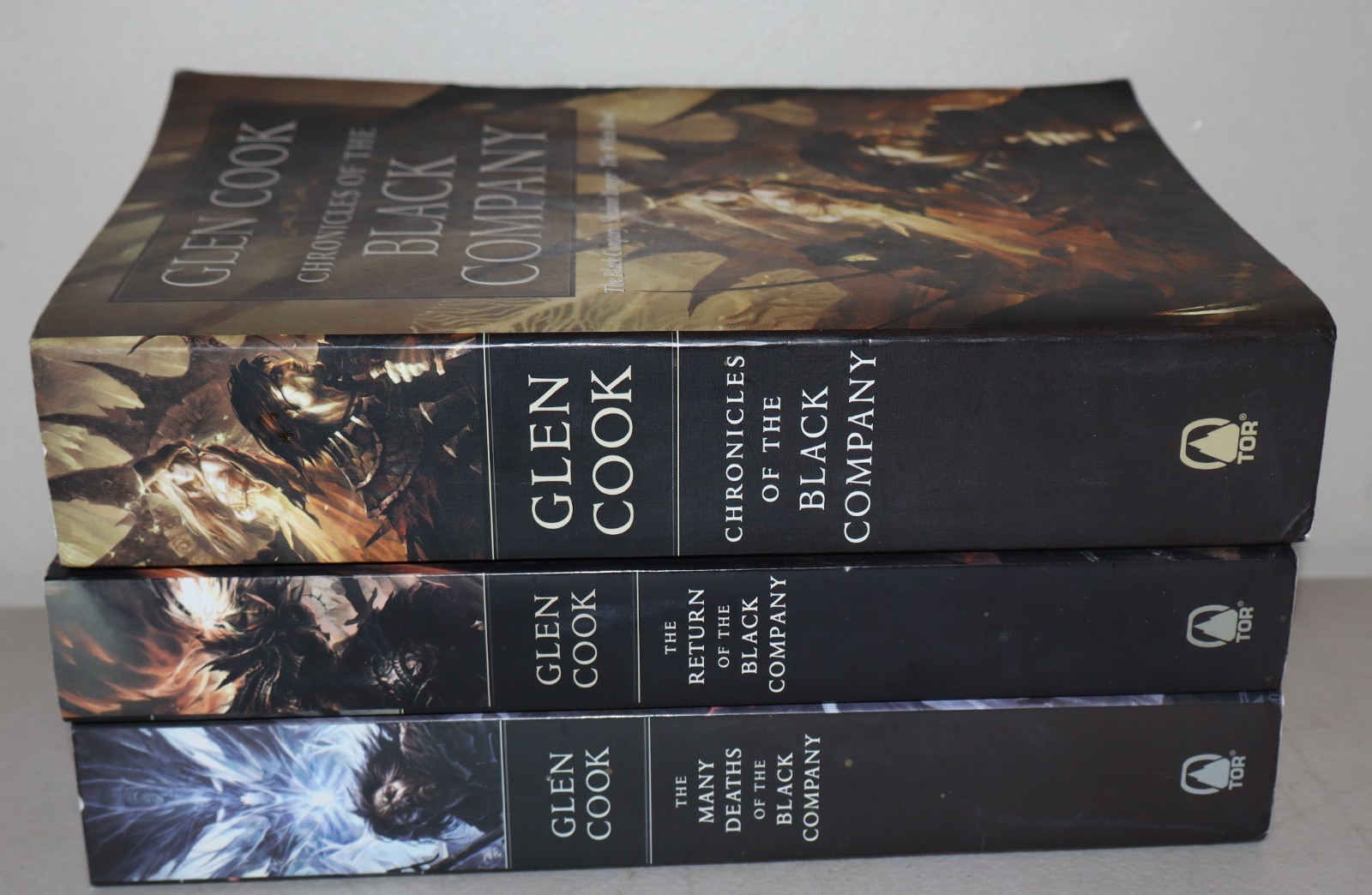 Chronicles of The Black Company Series by Glen Cook 3 Book Lot Paperbacks
