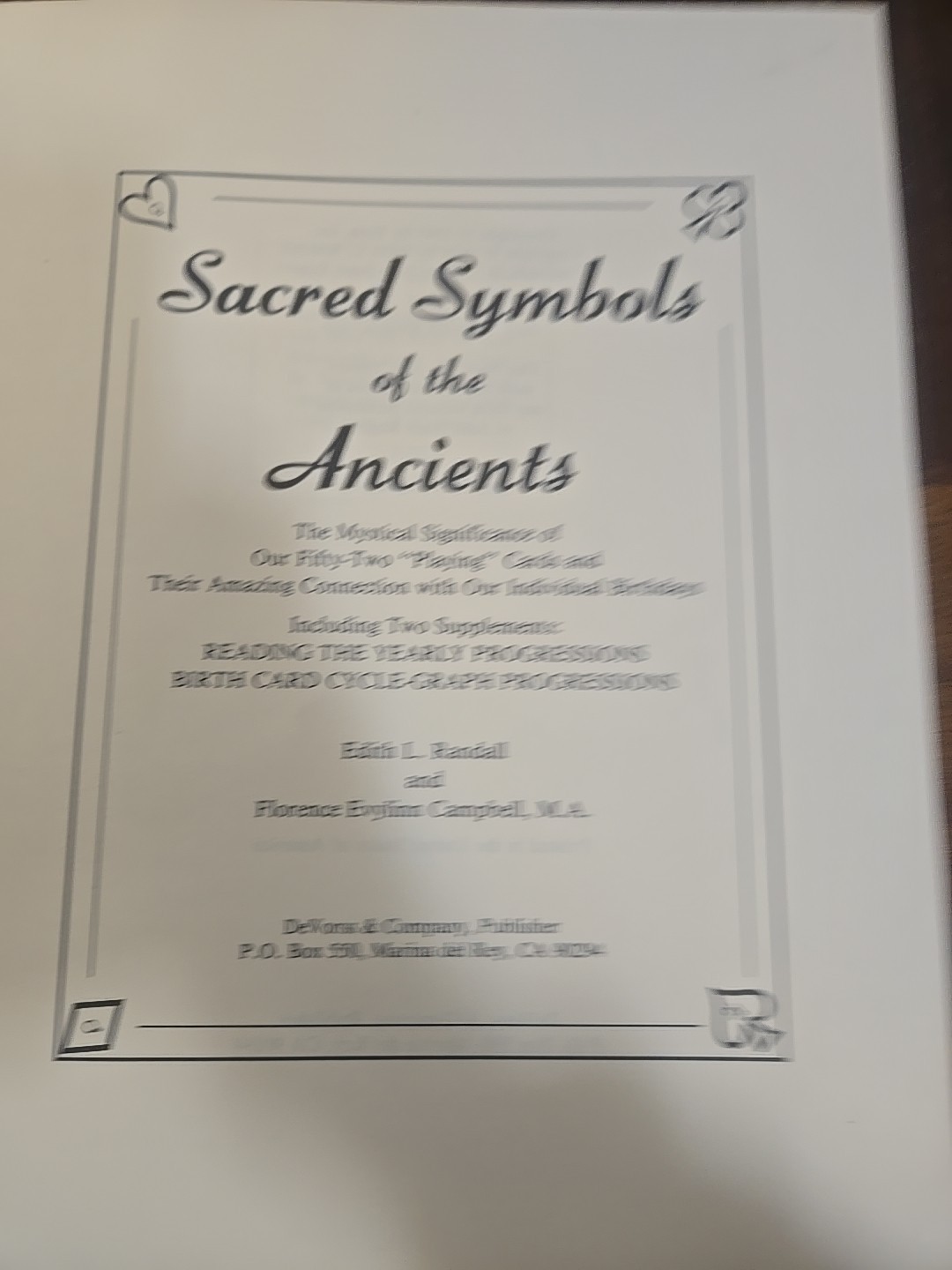 Sacred Symbols of the Ancients – plastic comb, Edith Randall, 9780875164878