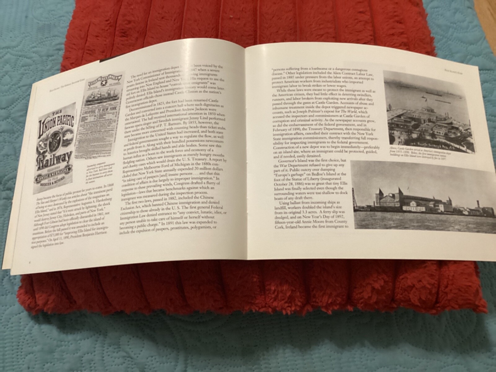 ELLIS ISLAND, OFFICIAL SOUVENIR GUIDE, 40 PAGES by B. COLIN HAMBLIN/FREE P & H