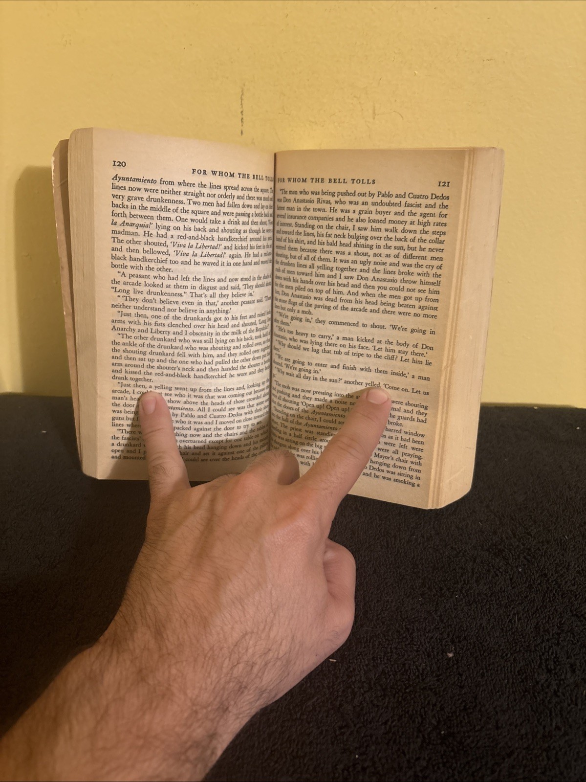 ernest hemingway for whom the bell tolls Paperback Book