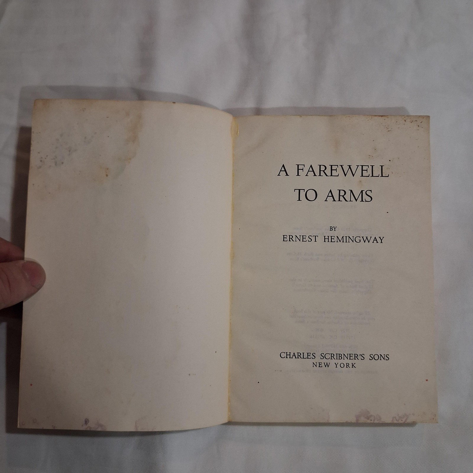 Vintage A Farewell To Arms Ernest Hemingway War Novel Paperback Scribner Library