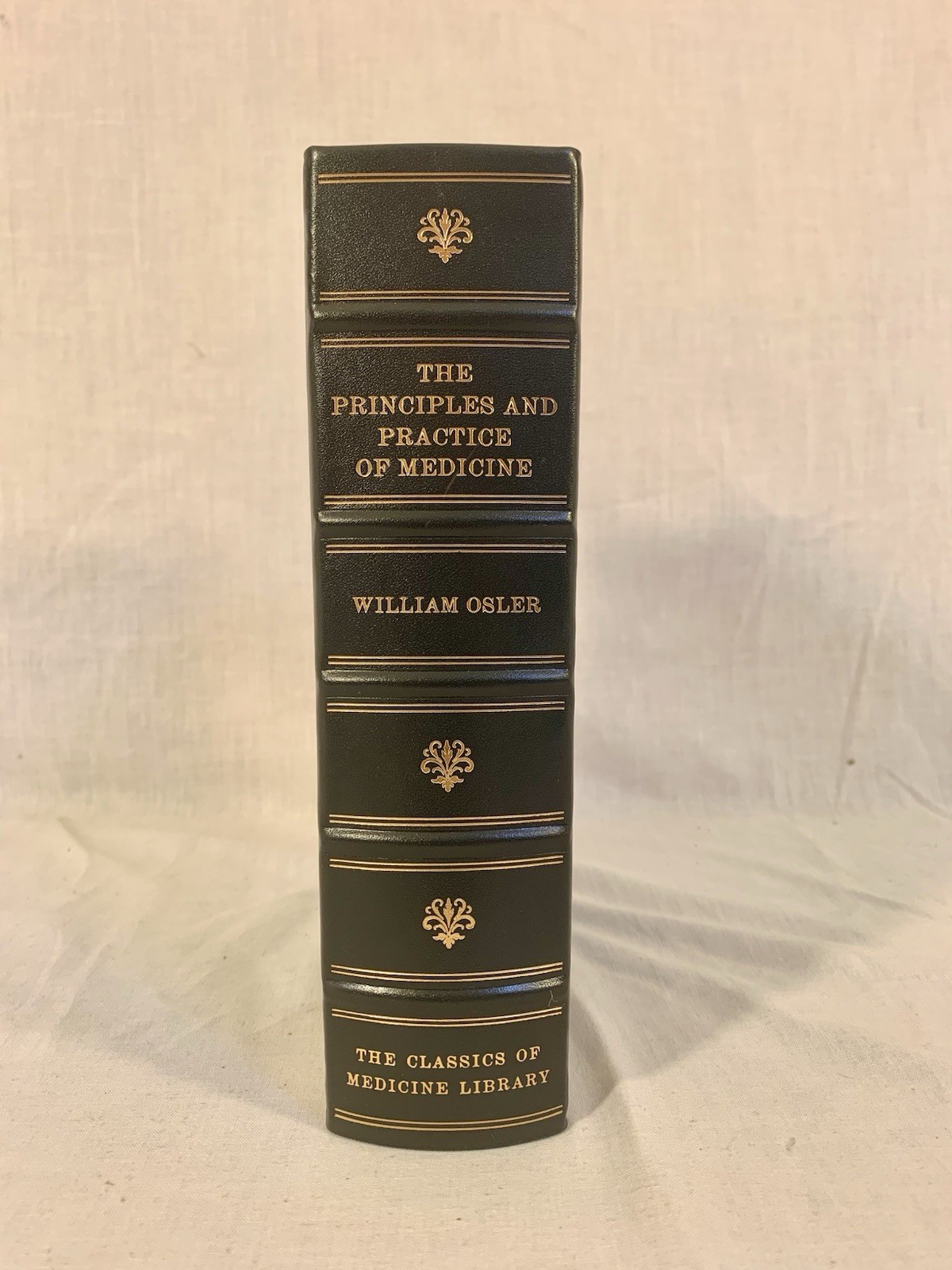 Osler PRINCIPLES & PRACTICES OF MEDICINE Classic of Medicine 1978 Near Mint