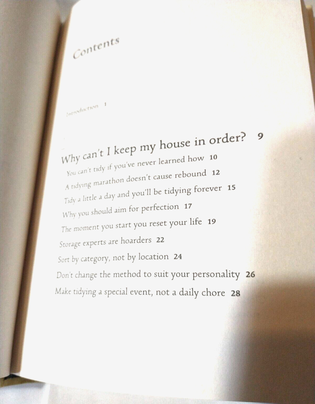 Marie Kondo : The Life-Changing Magic of Tidying Up