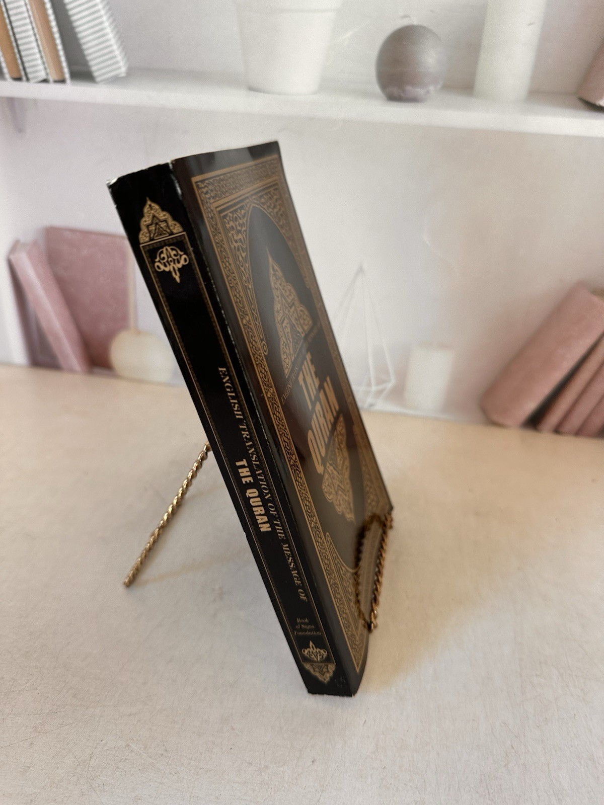 The Clear Quran : A Thematic English Translation of the Message of the Final…