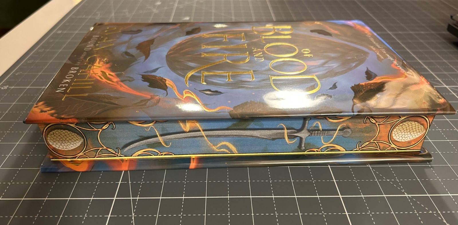 Of Blood and Fire Inkstone/Broken Binding Edition – Ryan Cahill Signed /1000 NEW