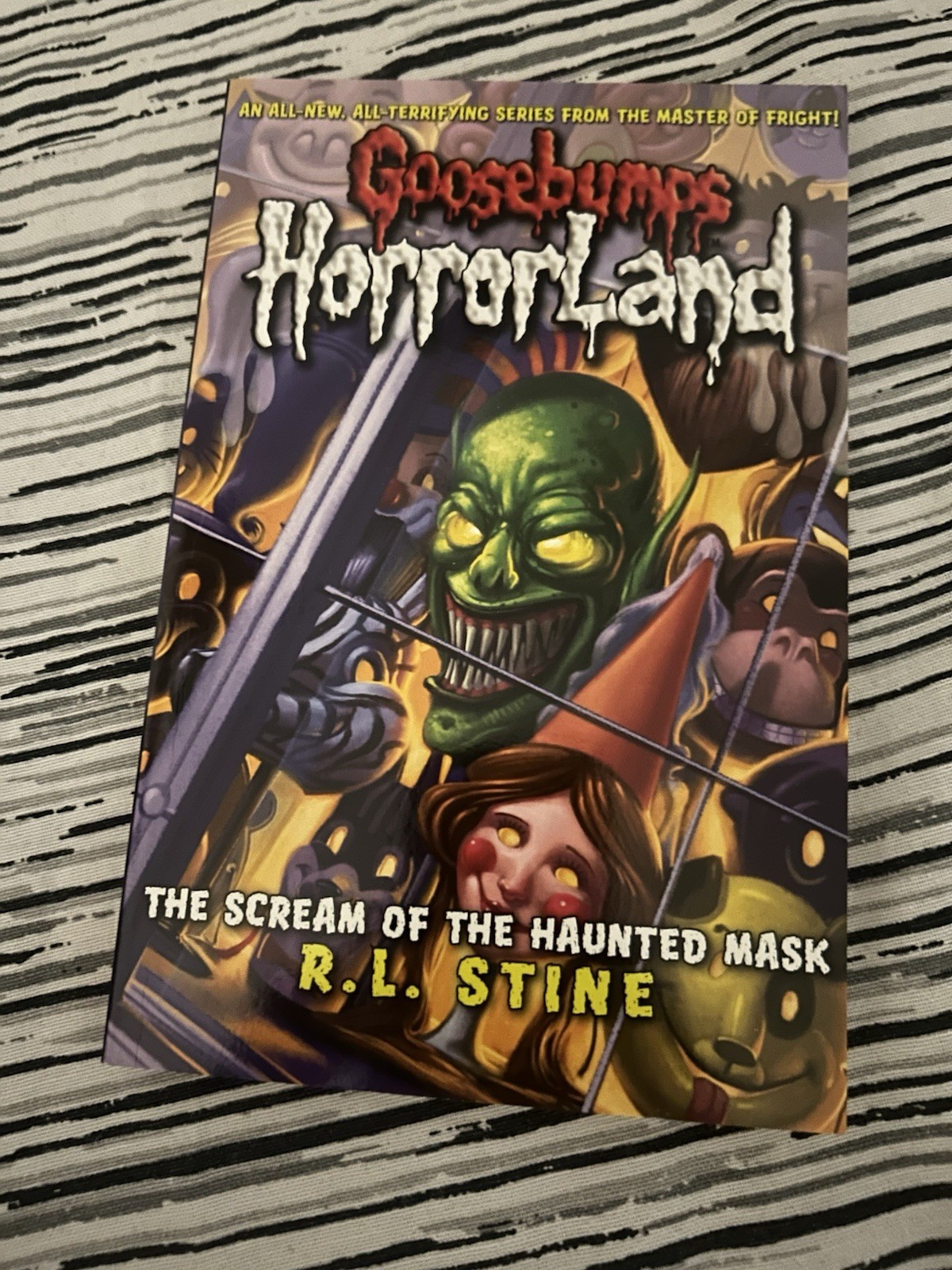 Goosebumps HorrorLand by R.L. Stine Paperback – 10pc Full set – Collector‘ item