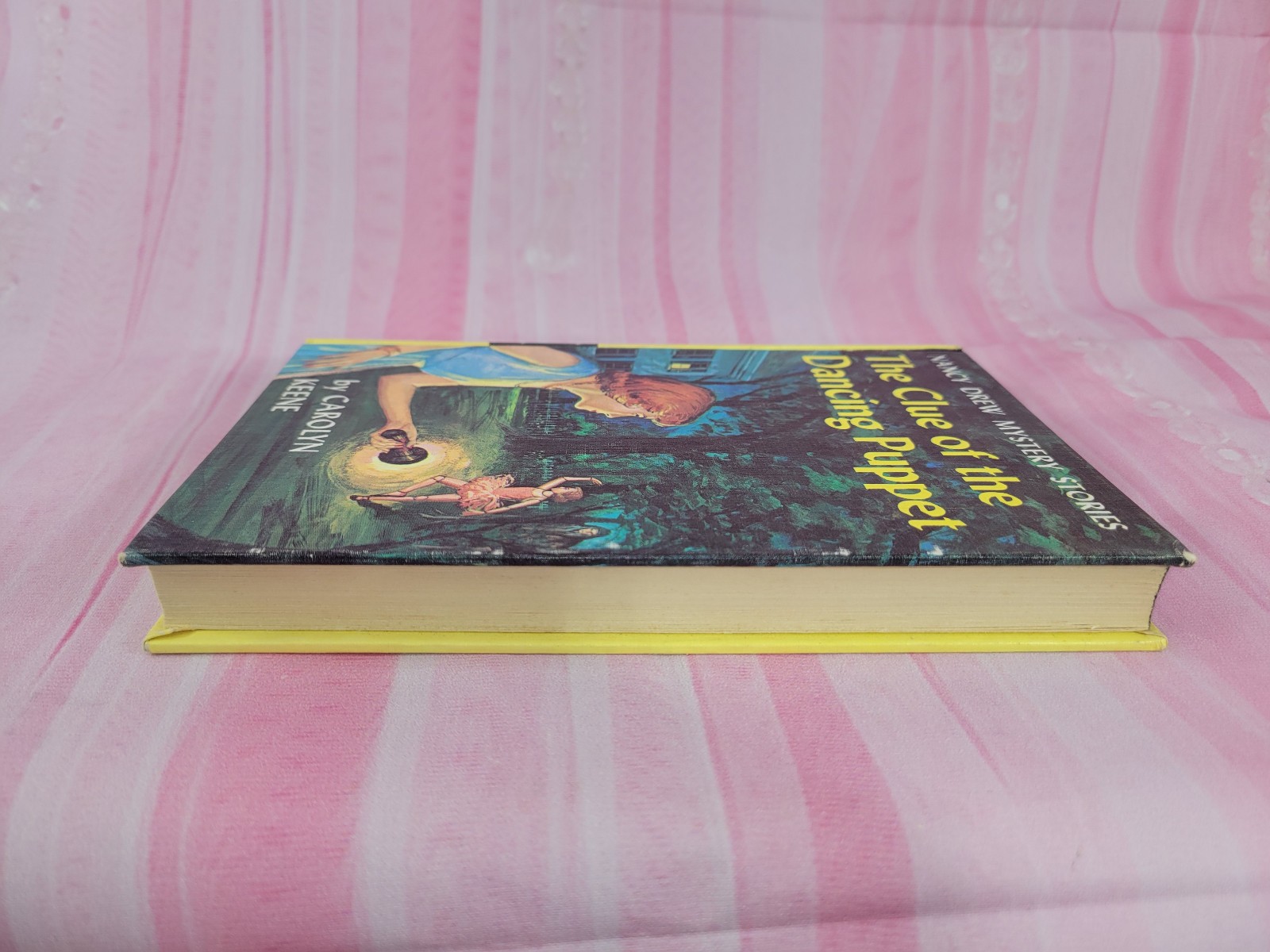 39 Nancy Drew Mystery Carolyn Keene Matte HC White End Pages Behind Tree Dancing