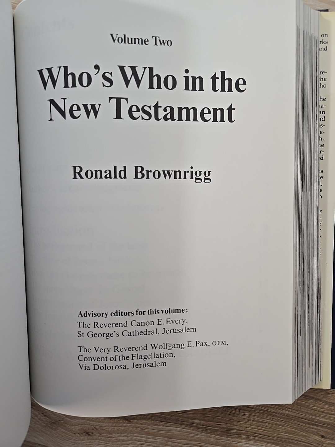WHO’S WHO IN THE BIBLE Two vols in One Old And New Testament & Apocrypha HC 1980
