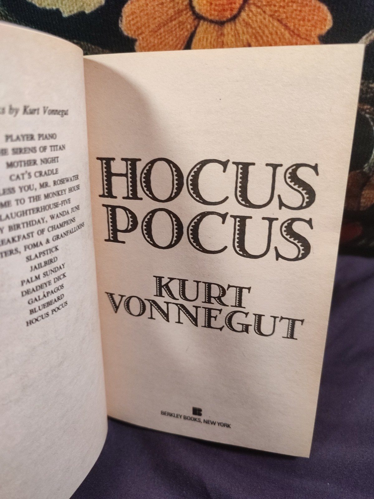 Hocus Pocus By Kurt Vonnegut 1990 NYT Bestseller Comedy Satire Classic