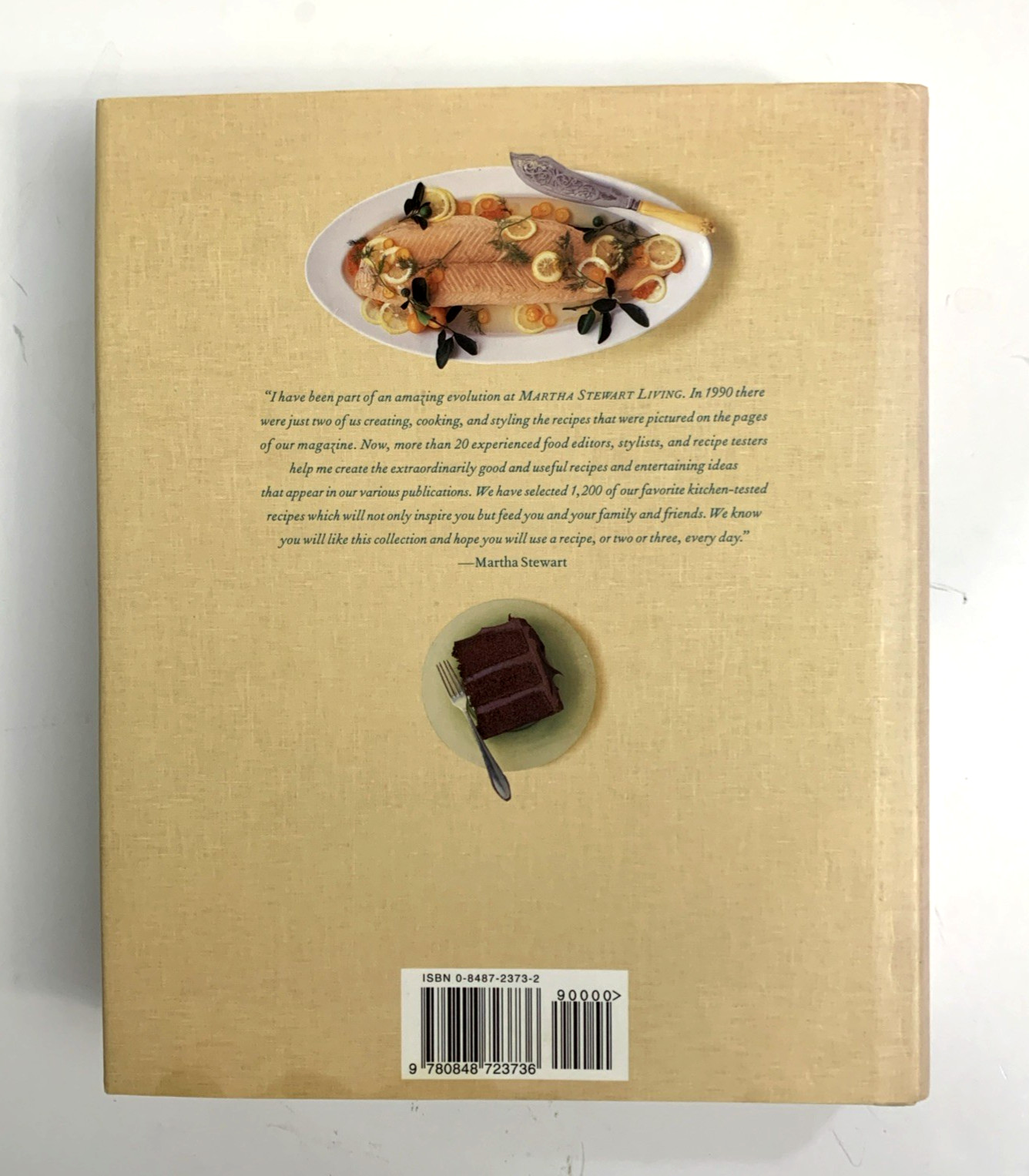 The Martha Stewart Living Cookbook 2000 Hardcover w/ Dust Jacket 592 Pages