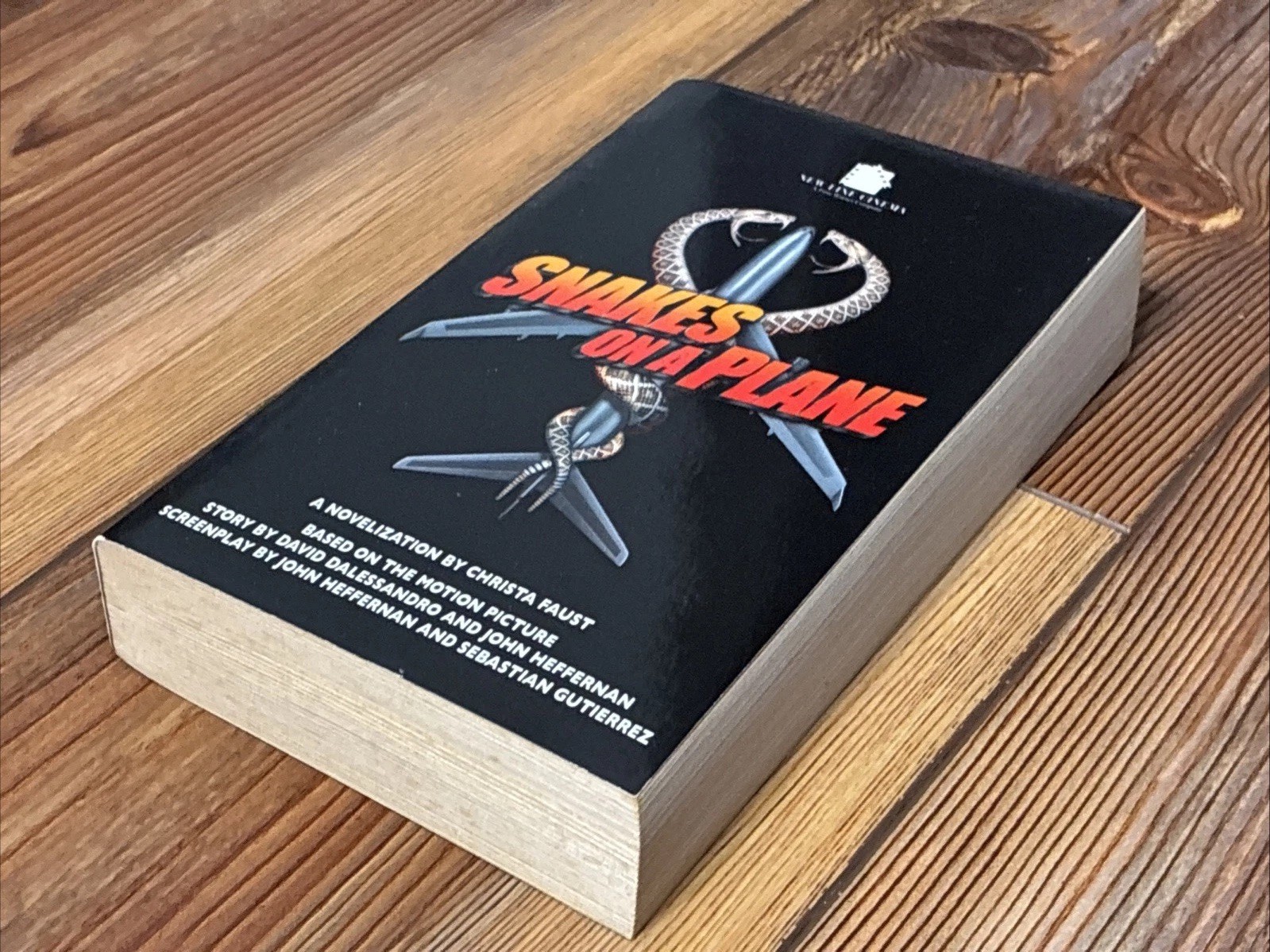 Snakes on a Plane | Christa Faust | New Line Cinema | Paperback Novel