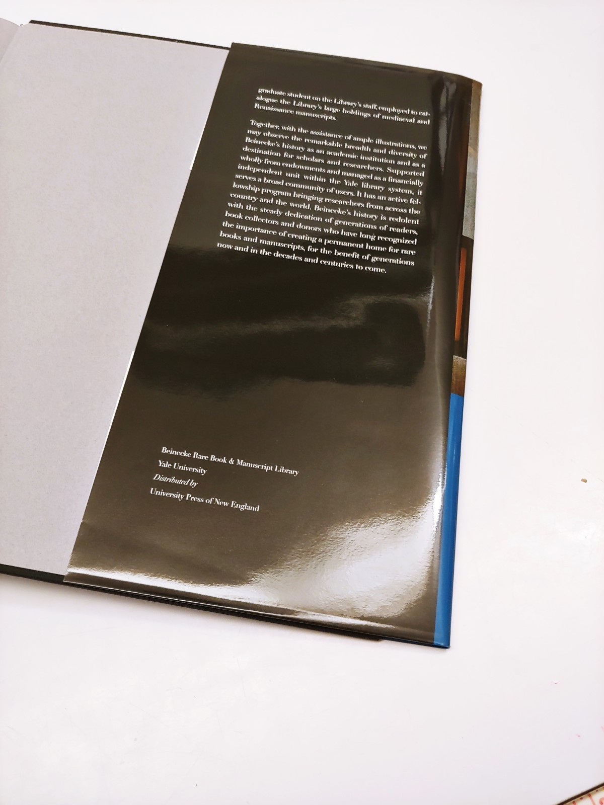 Stephen Parks, The Beinecke Library of Yale University by Yale Univ Press -HCDJ