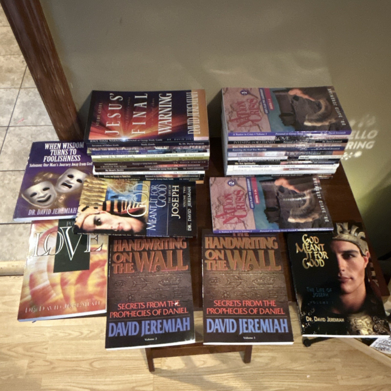 David Jeremiah Books / lot of 42