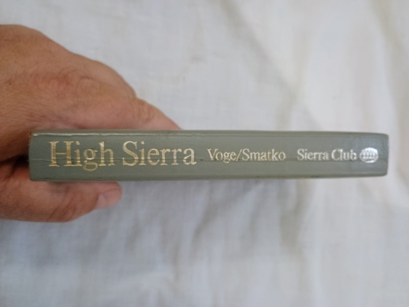 Mountaineer’s Guide to High Sierra 1972 Totebook; Hervey Voge, Smatko; 356 pages