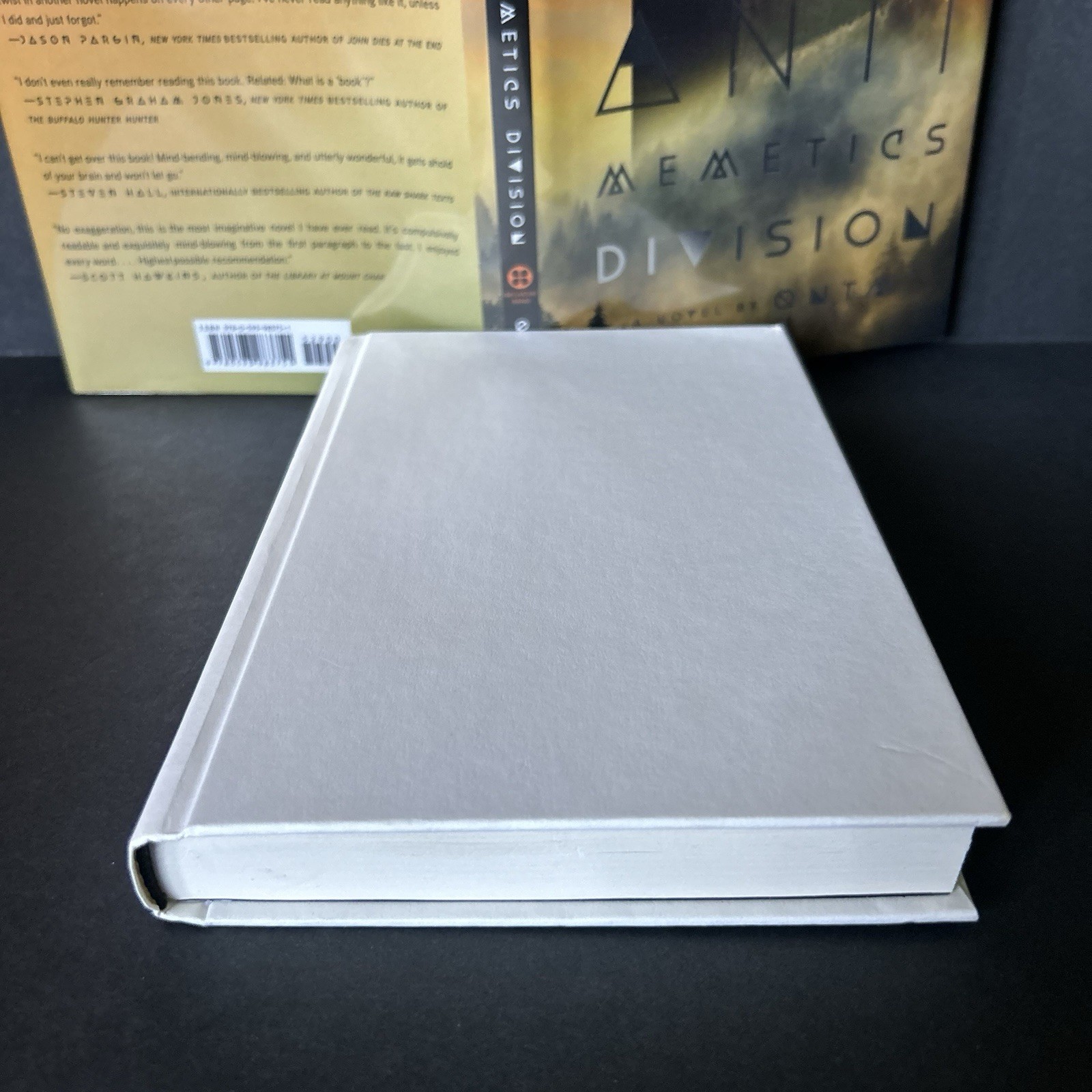 There Is No Antimemetics Division by QNTM 2025 Ballantine 1st Printing Hardcover