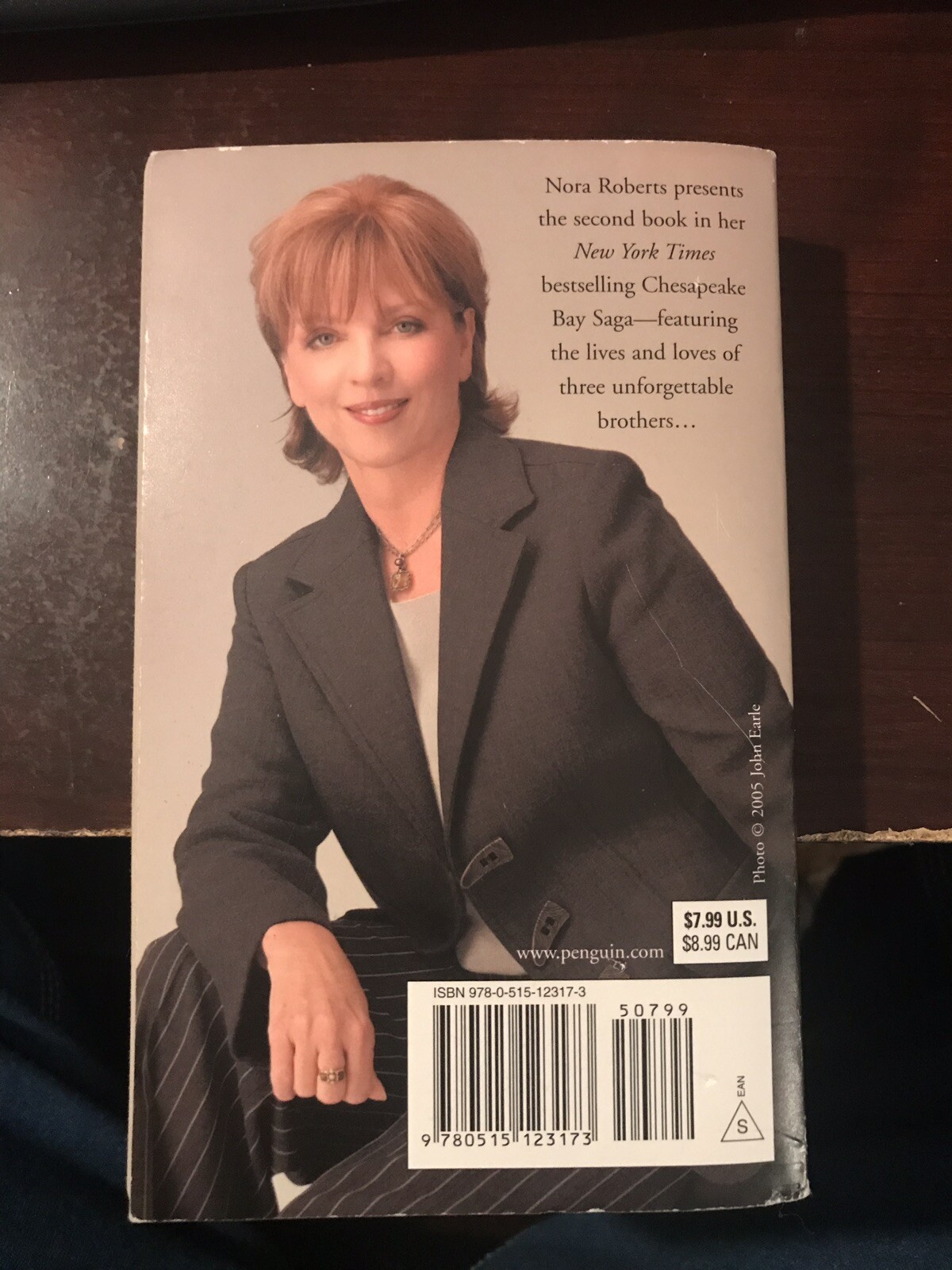 1998 „Rising Tides“ Book by Nora Roberts – Used, 342 Pages, Paperback