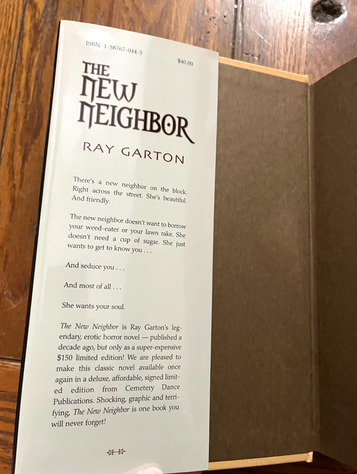 The New Neighbor SIGNED Ray Garton 1ST EDITION [Cemetery Dance 1991] Ltd Ed.