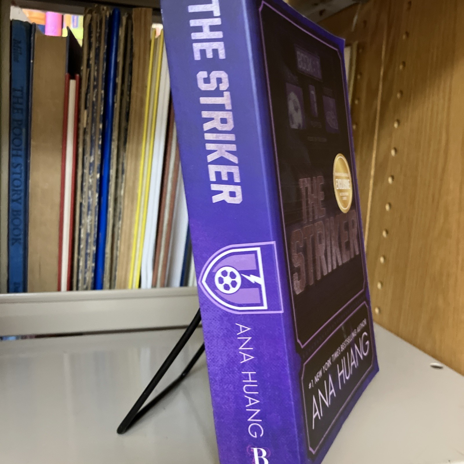 The Striker Premier Romance Ana Huang Barnes & Noble Exclusive Edition (2024 PB)