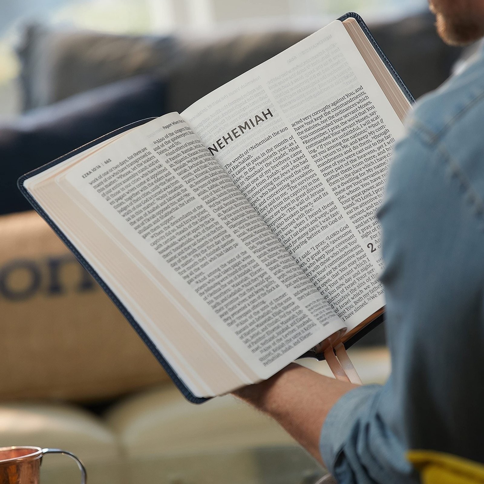 NKJV Holy Bible, Super Giant Print Reference Bible, Black Leathersoft, 43,000