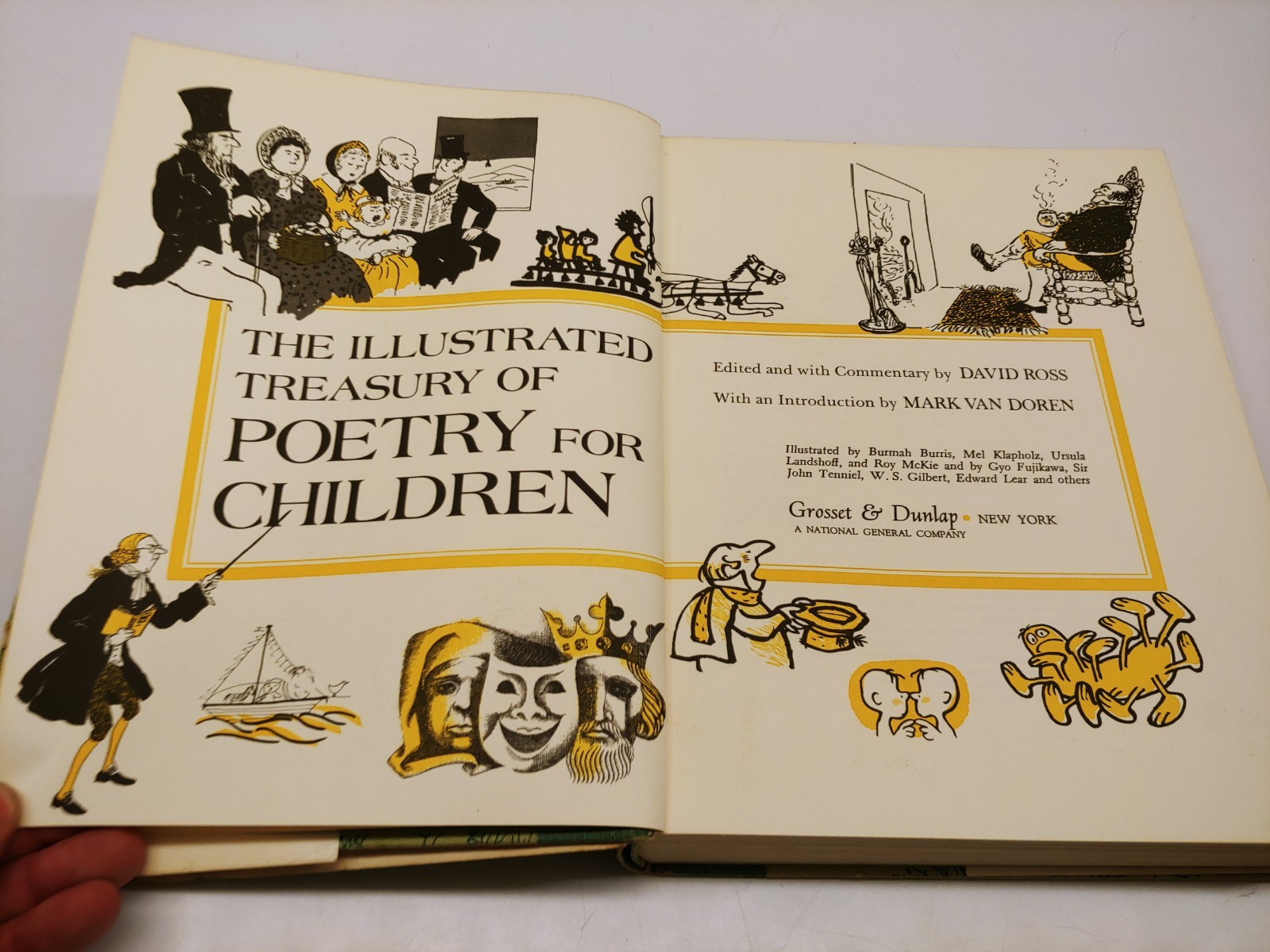 2x Poetry Books For Children HCDJ, Oxford Book & Illustrated Treasury – AS SHOWN