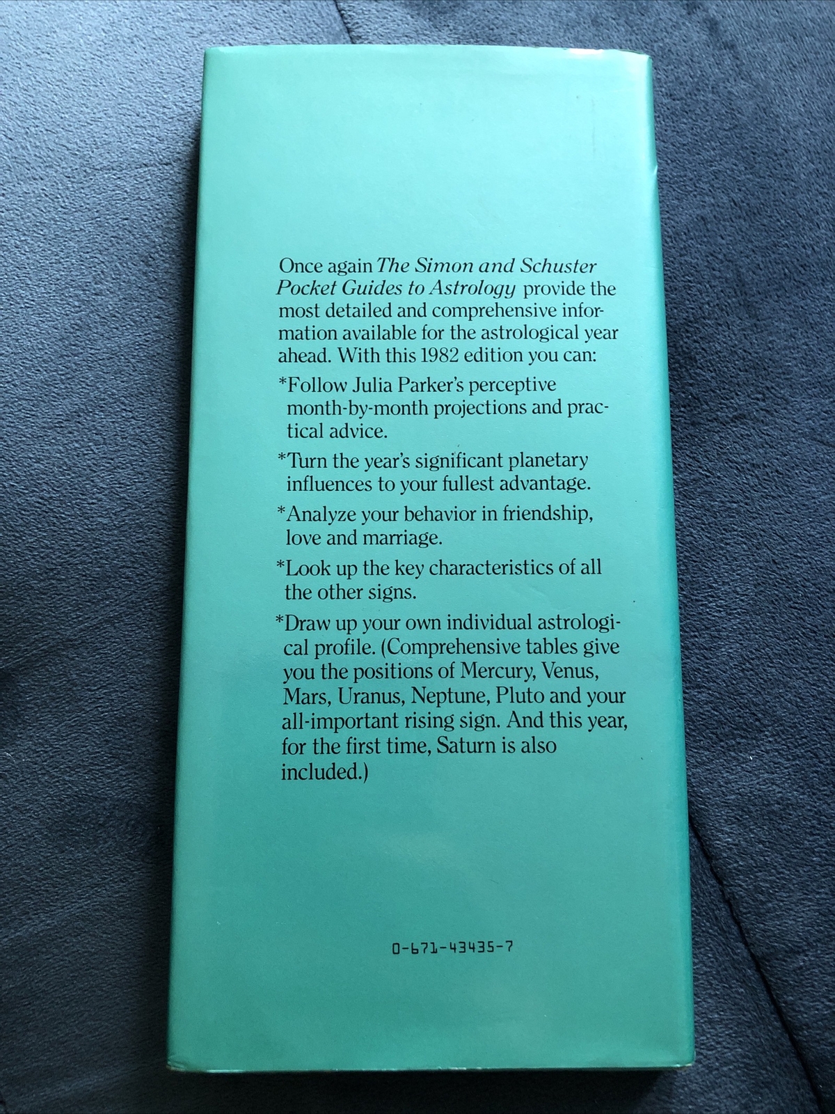 The Simon￼ and Schuster Pocket Guides to Astrology – Scorpio 1982 – Julia Parker