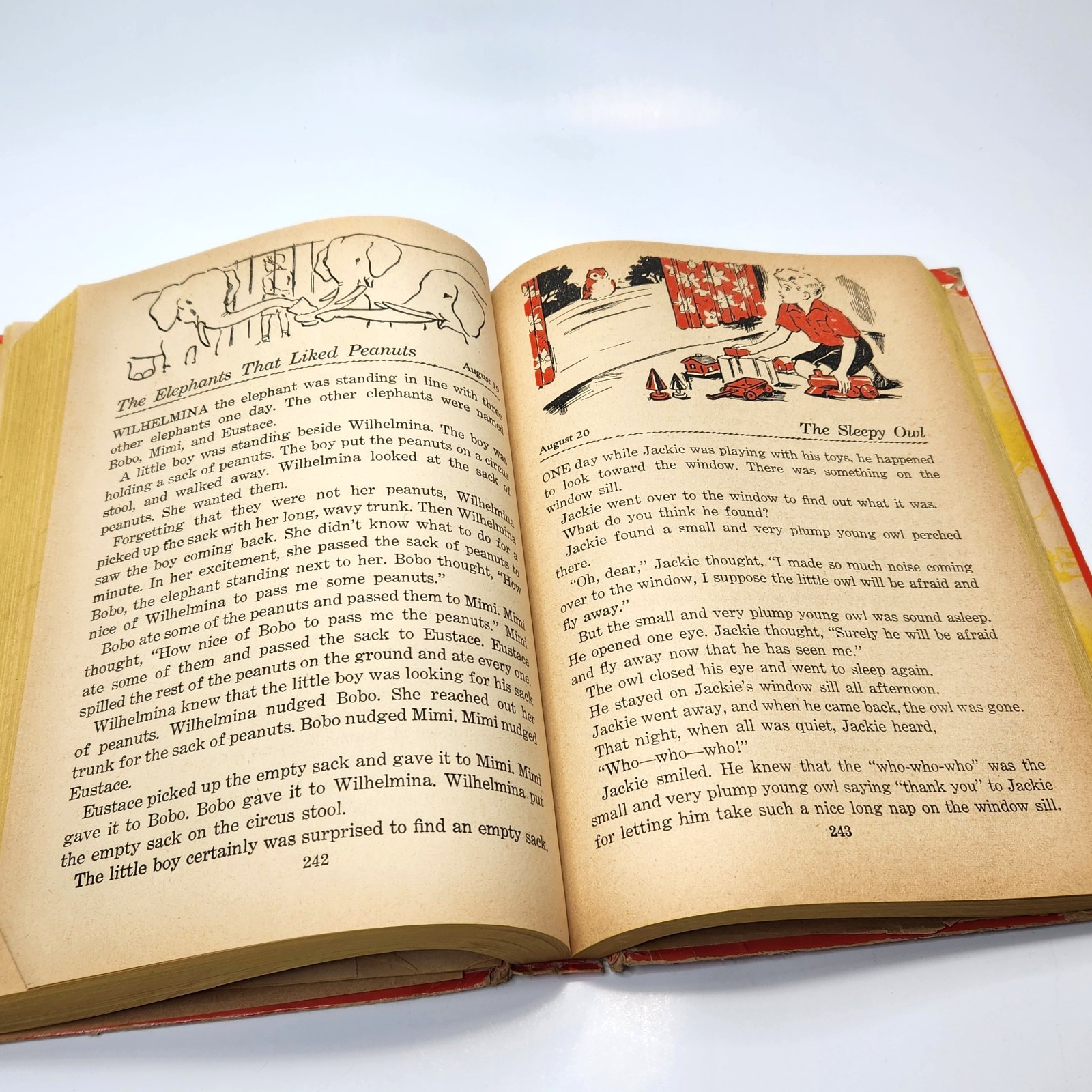 1944 Whitman Publishing „365 Bedtime Stories“ (READ CONDITION)