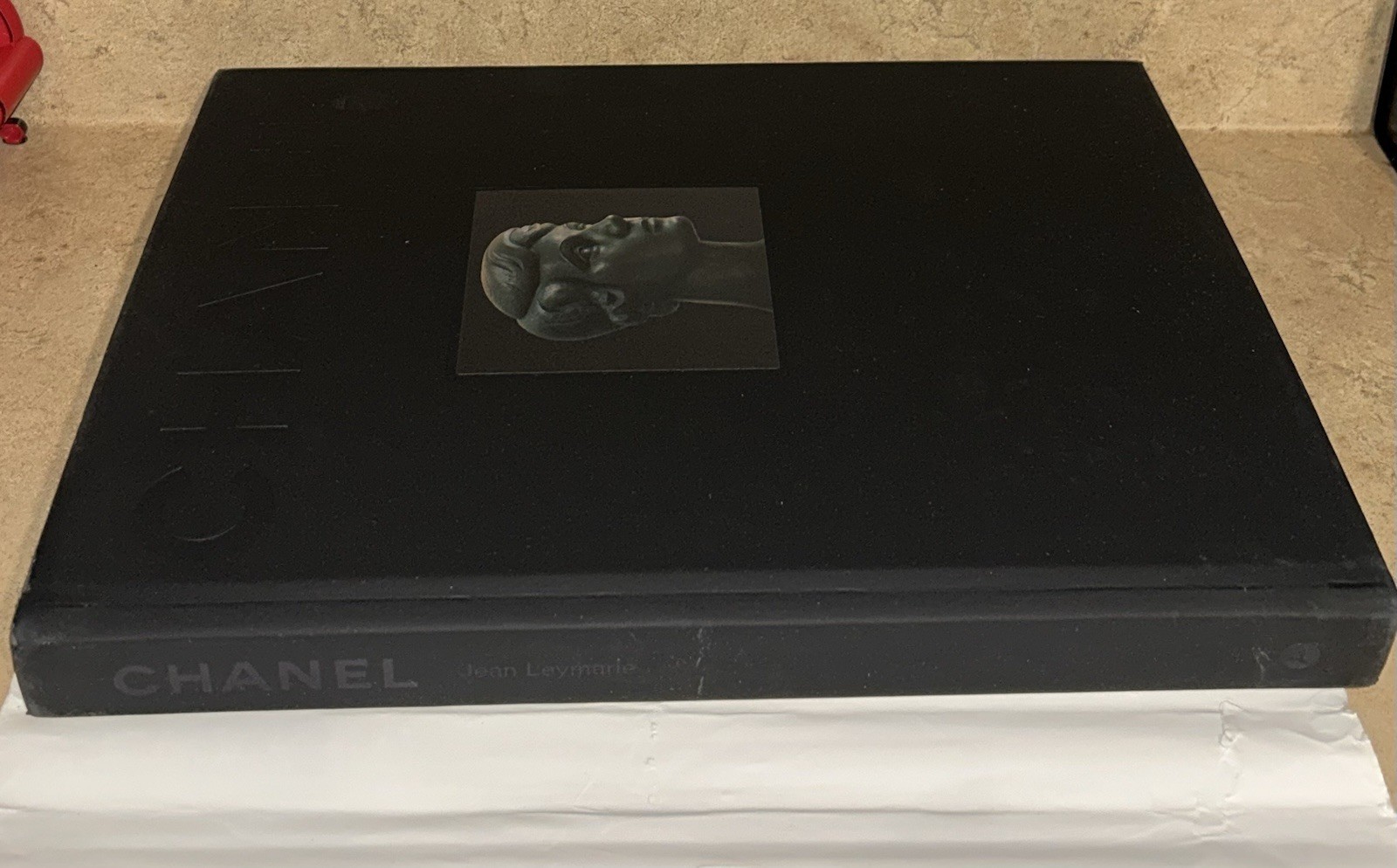 Chanel – Jean Leymarie – 2011 hardcover Preowened