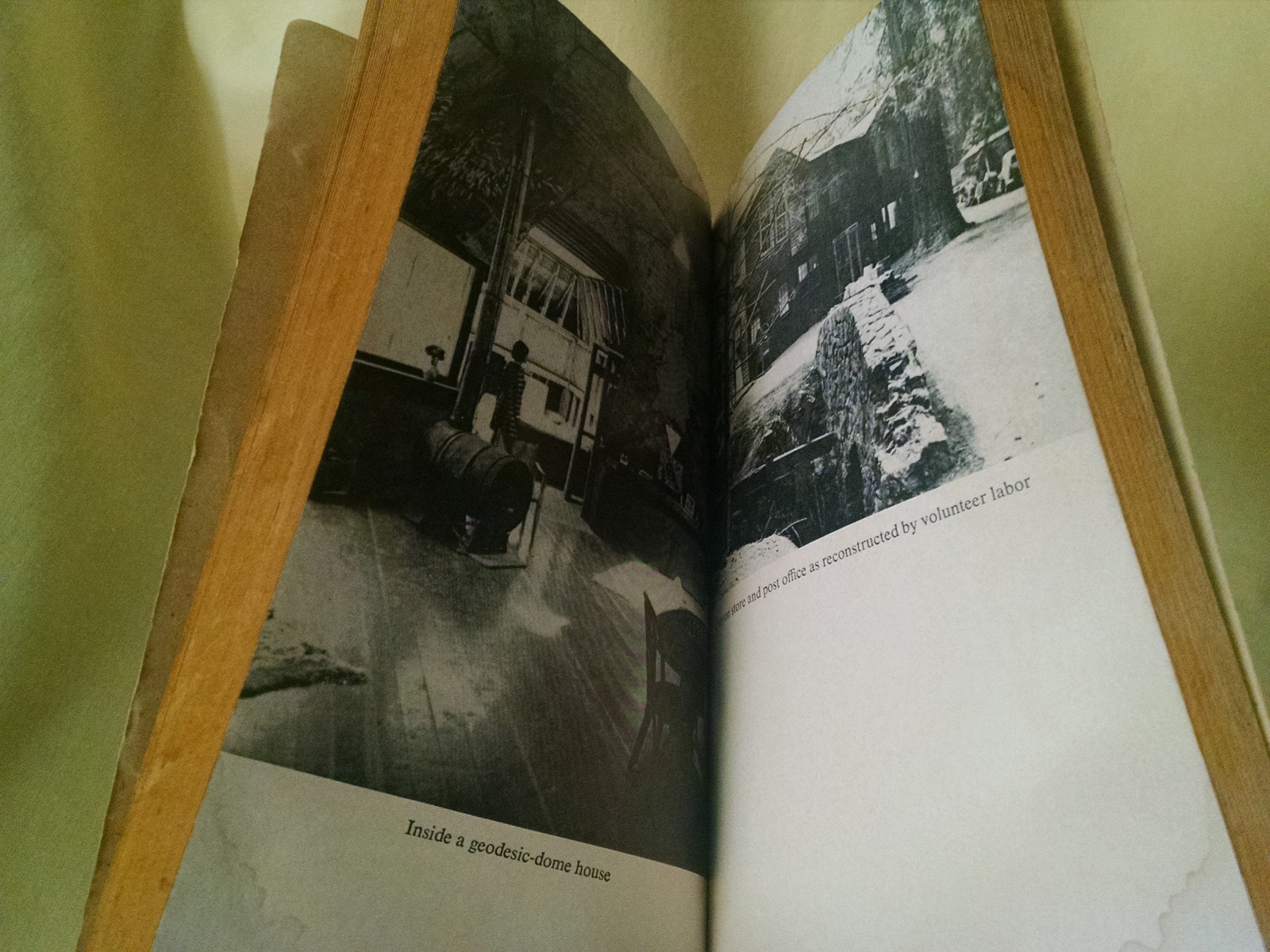 CANYON BY JOHN VAN DER ZEE BALLANTINE PB ILL SEPT 1972 LAST RUSTIC COMMUNITY.