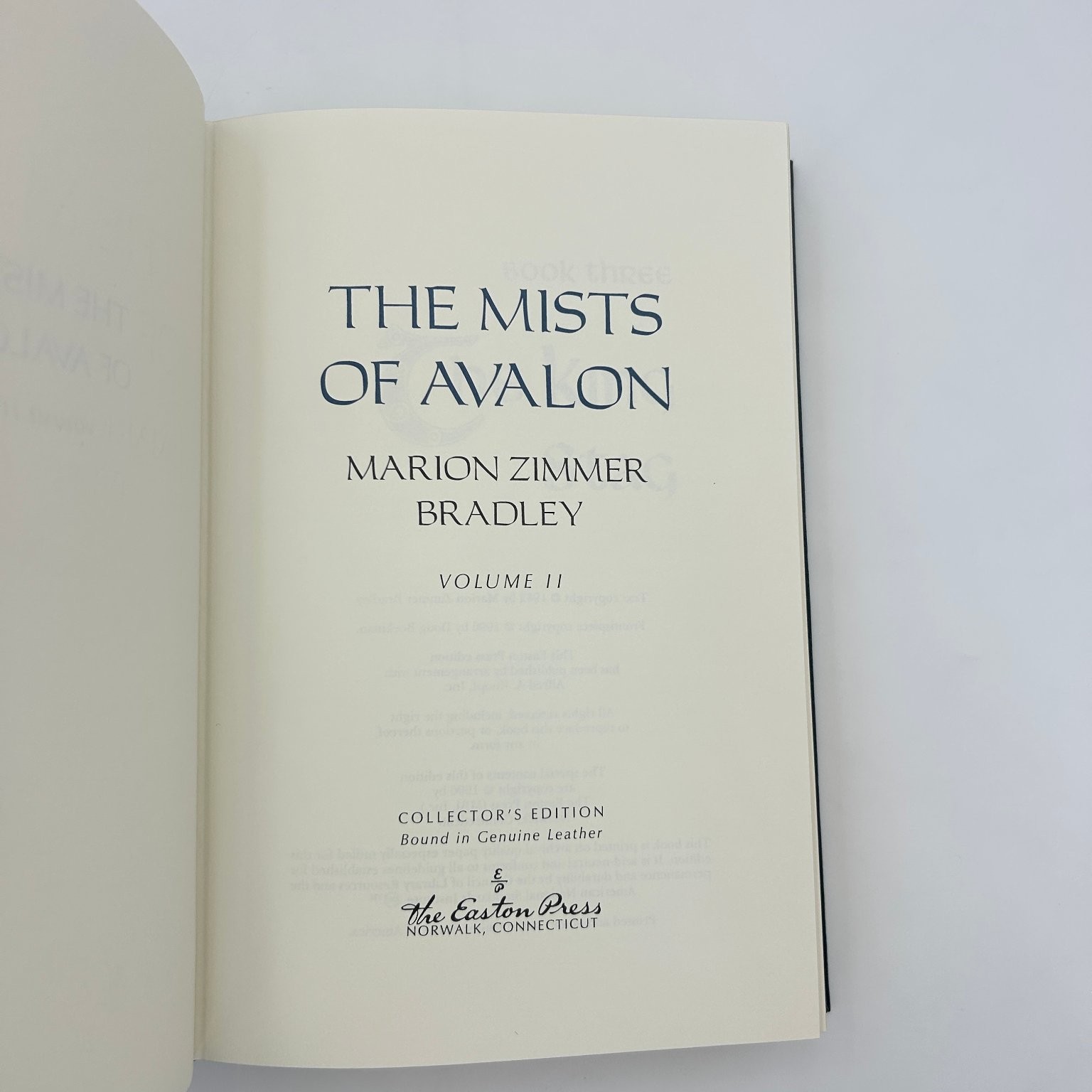 Mists of Avalon Marion Zimmer Bradley 1996 Collector’s Edition Leather Bound