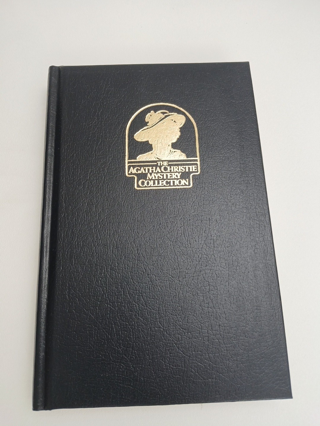 Lot Of 9 VTG Agatha Christie Bantam Leatherette Mystery Collection Books