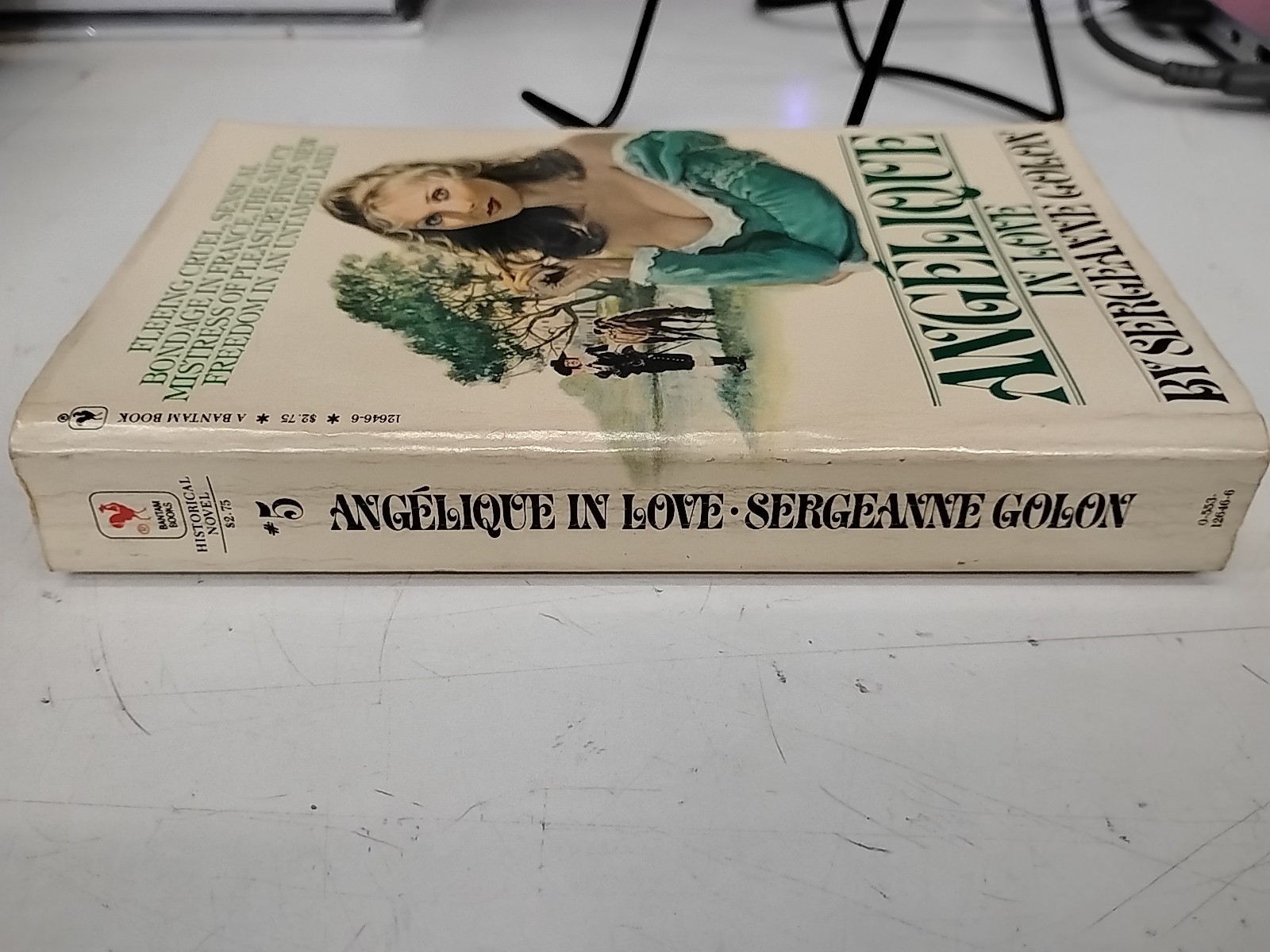 Angelique in Love by Sergeanne Golon (1980, Trade Paperback)