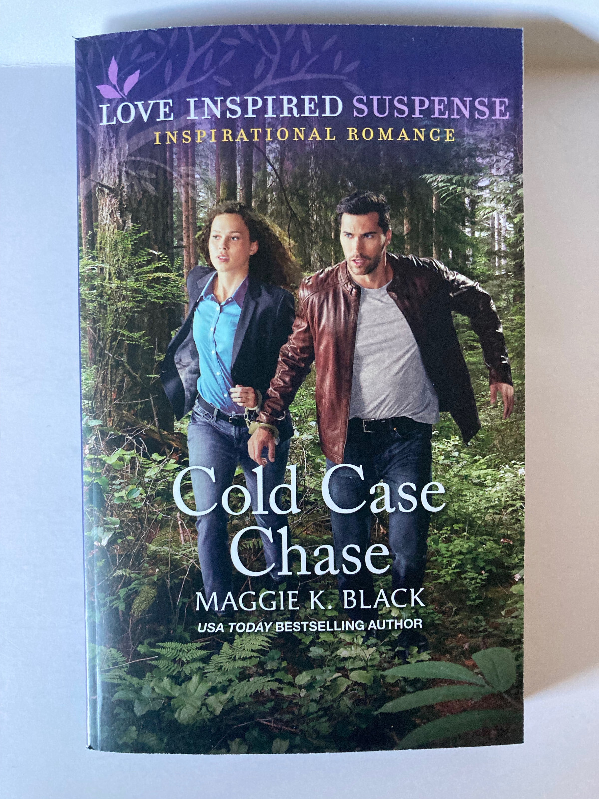 Cold Case Chase by Maggie K. Black (2023, Paperback) Like New