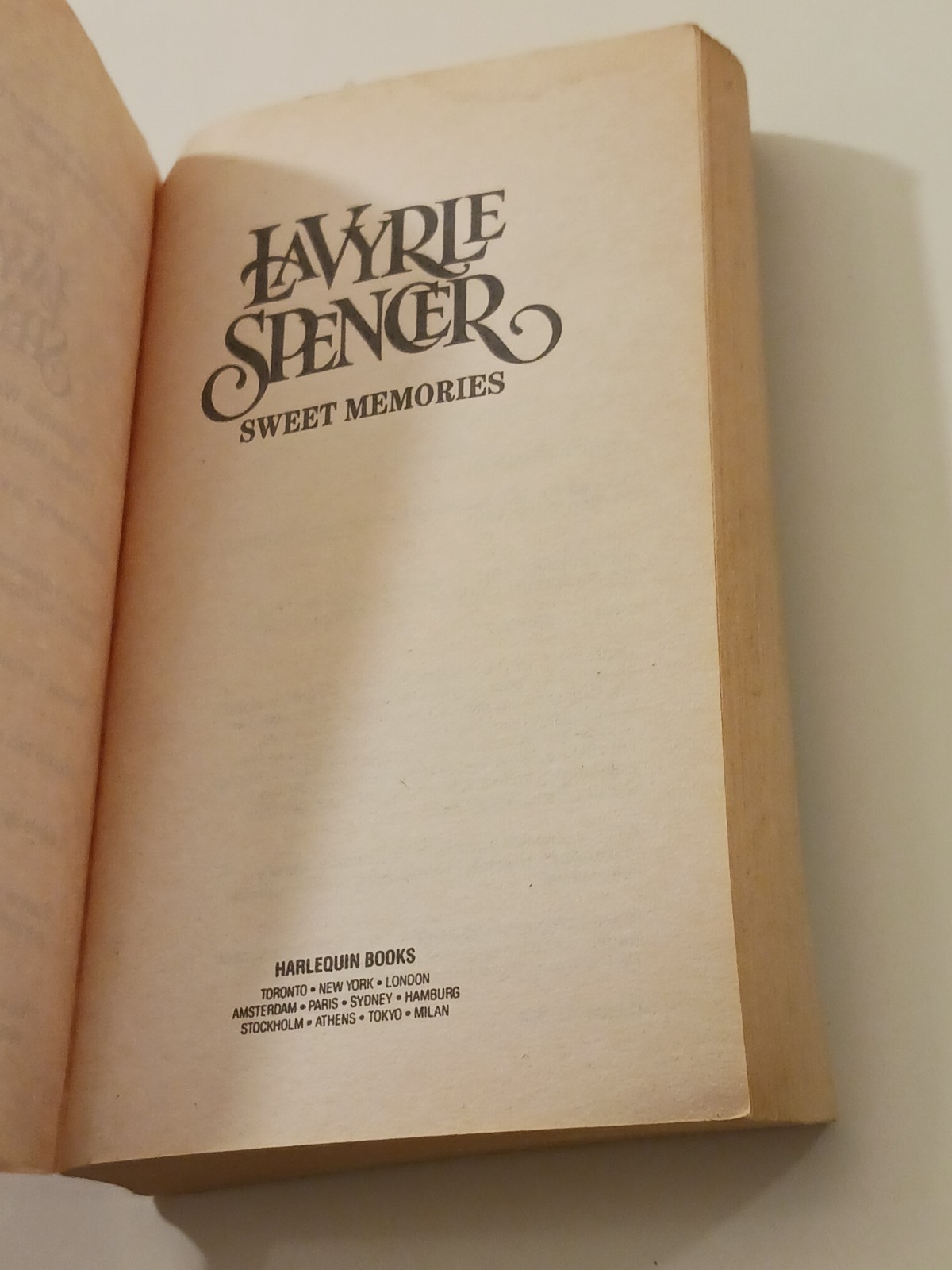 Sweet Memories LaVyrle Spencer Paperback Romance Novel Vintage 1993 Love Story
