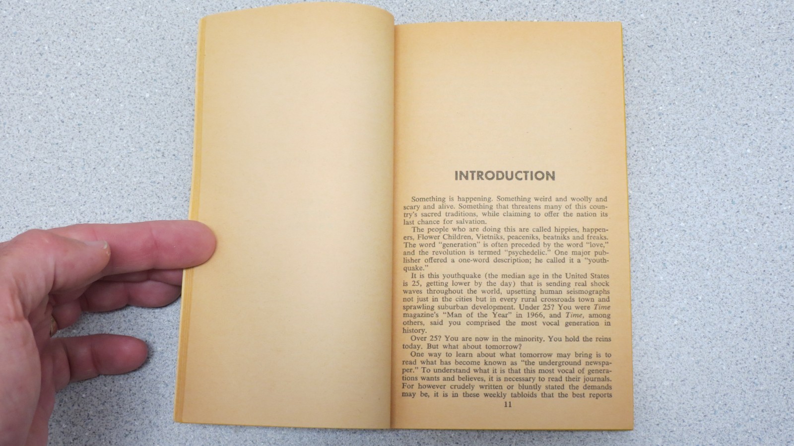 The Hippie Papers edited by Jerry Hopkins – Notes from Underground Press 1968