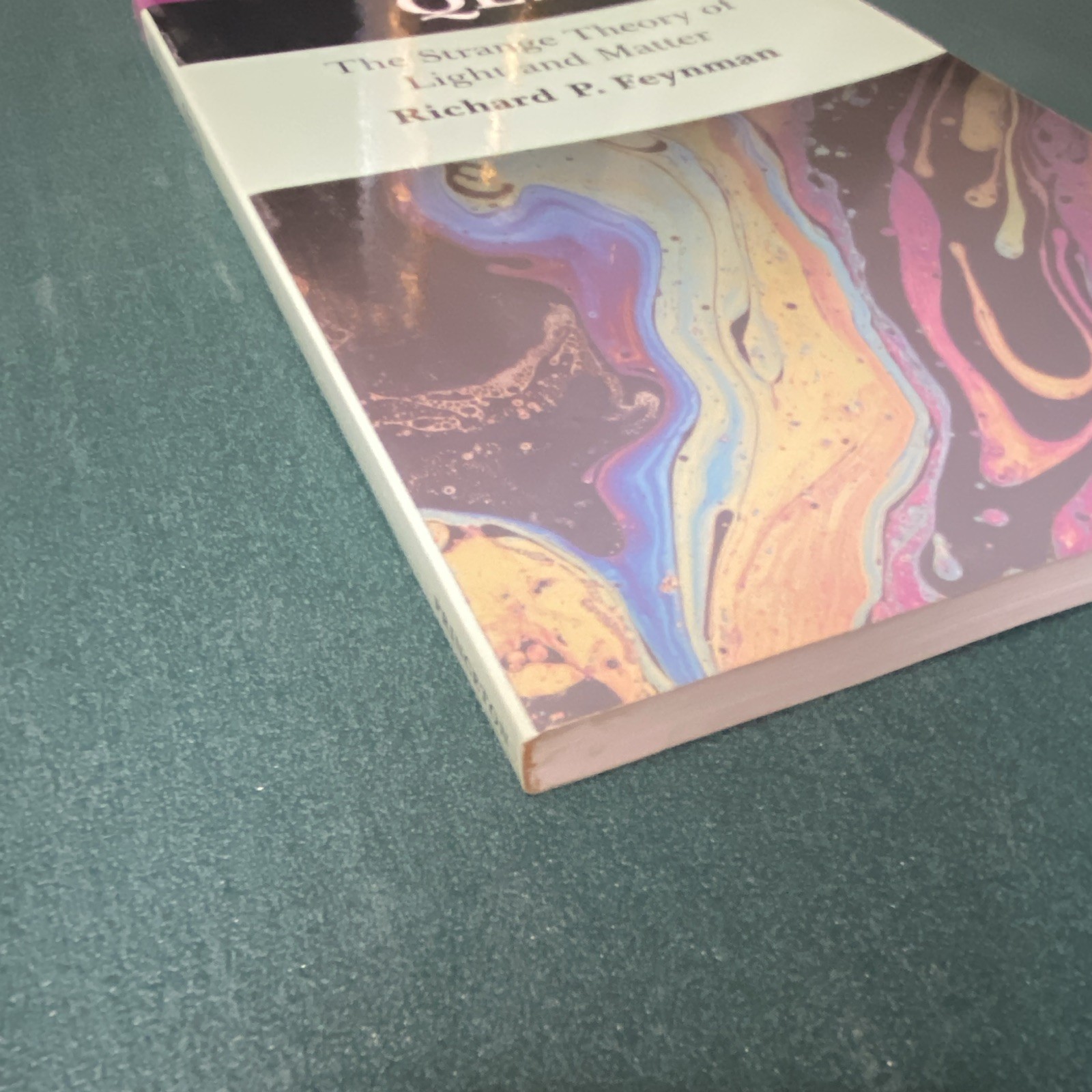 Richard P. Feynman QED: Strange Theory of Light & Matter PB Princeton 1988