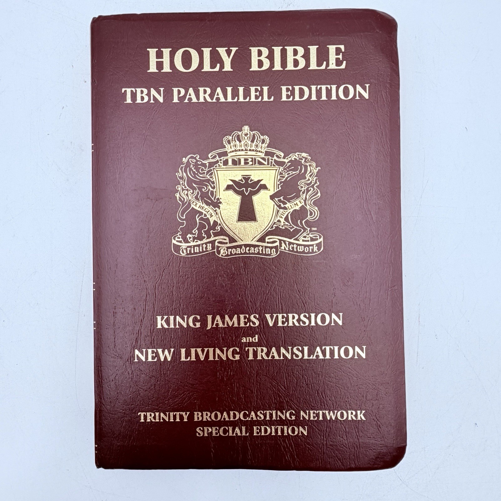 Holy Bible TBN Parallel Edition King James Version Living Translation KJV NLT