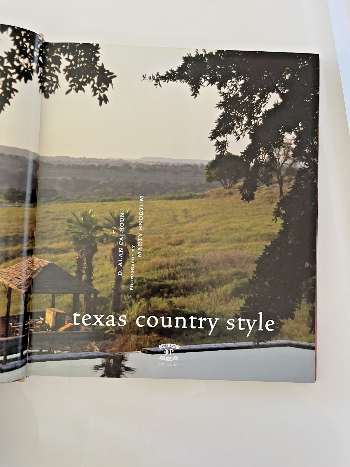 Texas Country Style by D. Alan Calhoun (2001) Texas Rustic Interior Design VG