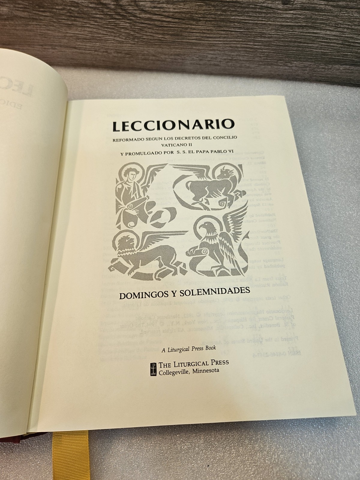 Leccionario Dominical y Solemnidades • Edición Católica • Liturgical Press 1982