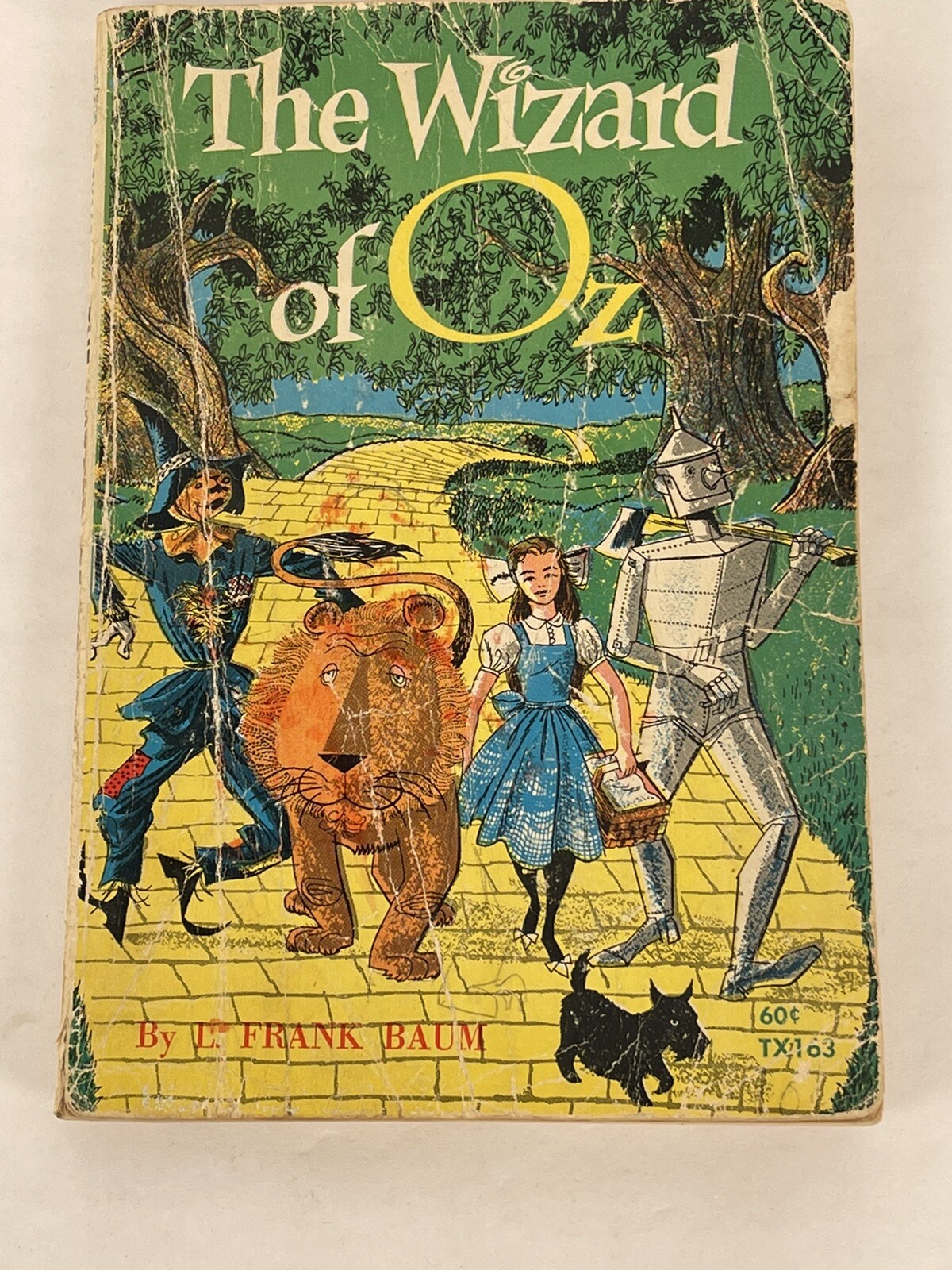 Wizard of Oz Paperback Book 1968, Printed in the USA, 156 pages 7.75×5″