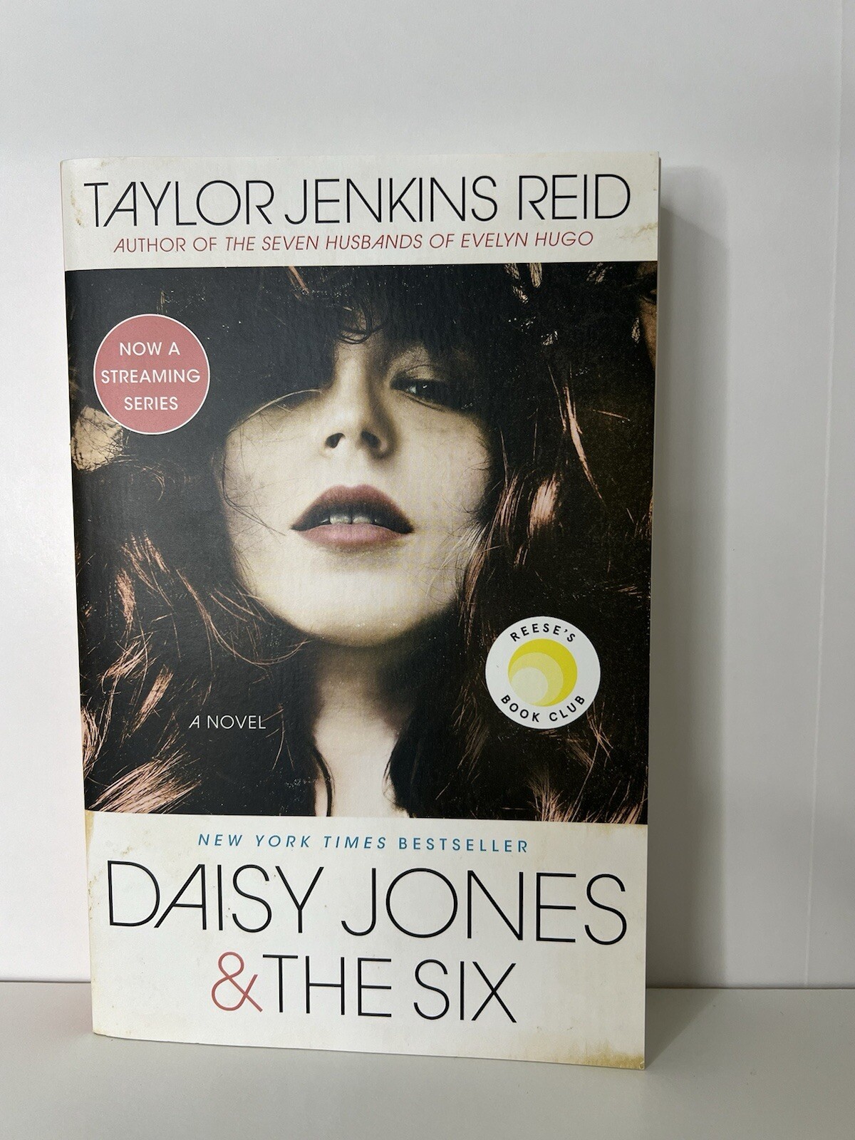 Daisy Jones and the Six : A Novel by Taylor Jenkins Reid (2020, Trade Paperback)