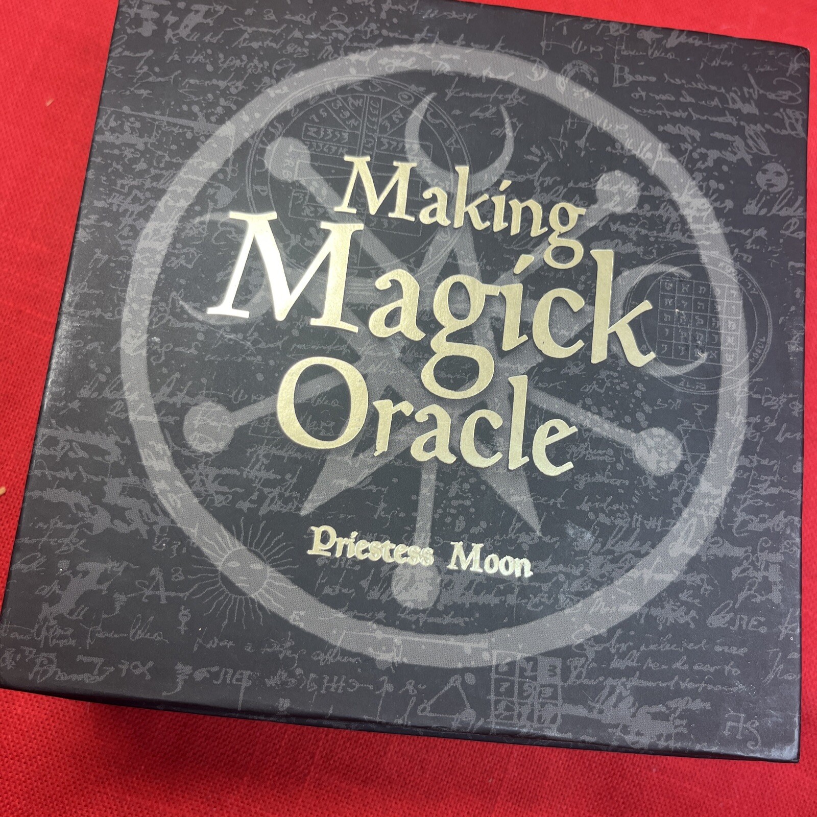 Making Magick Oracle : 36 Power Symbols for Manifesting Your Dreams