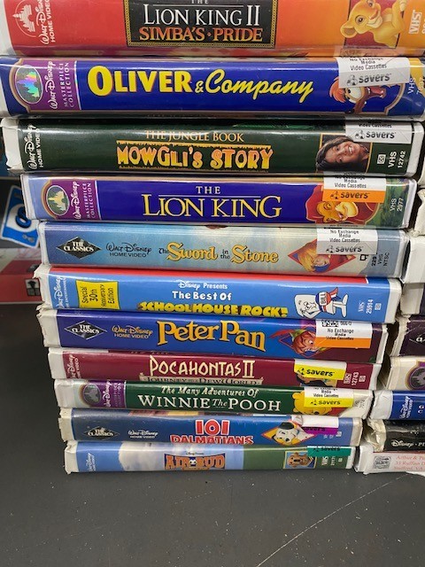Lot of 30 Disney VHS’s (no duplicates) -GOOD