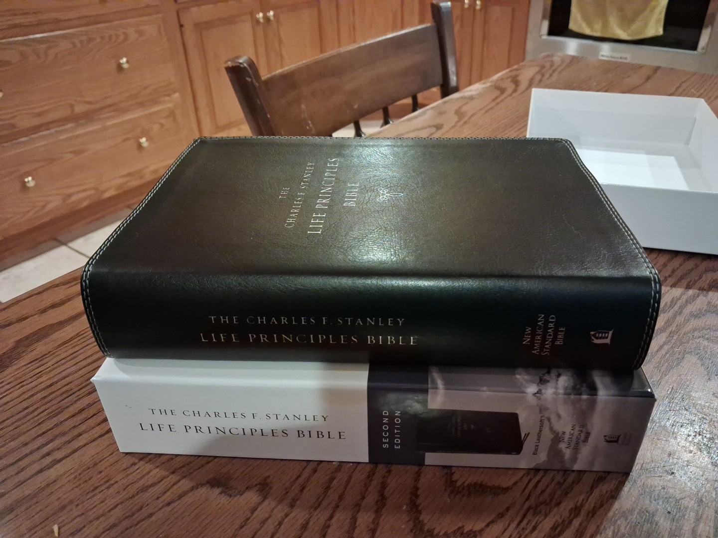 NASB Charles Stanley Life Principles Bible ~Retail $80 BLACK LEATHER SOFT 2nd Ed