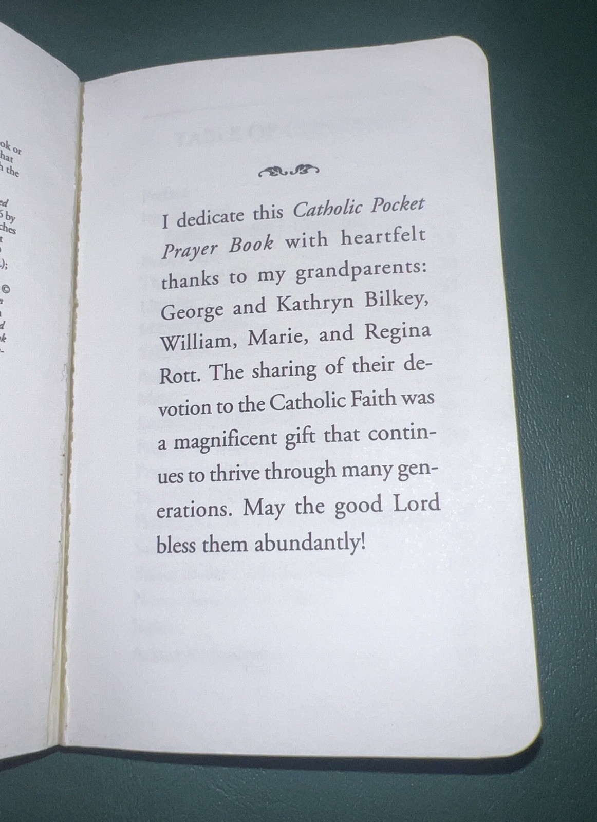 Vintage 2002 EUC Catholic Pocket Prayer Book, Jacqueline Lindsey, 272 Pages