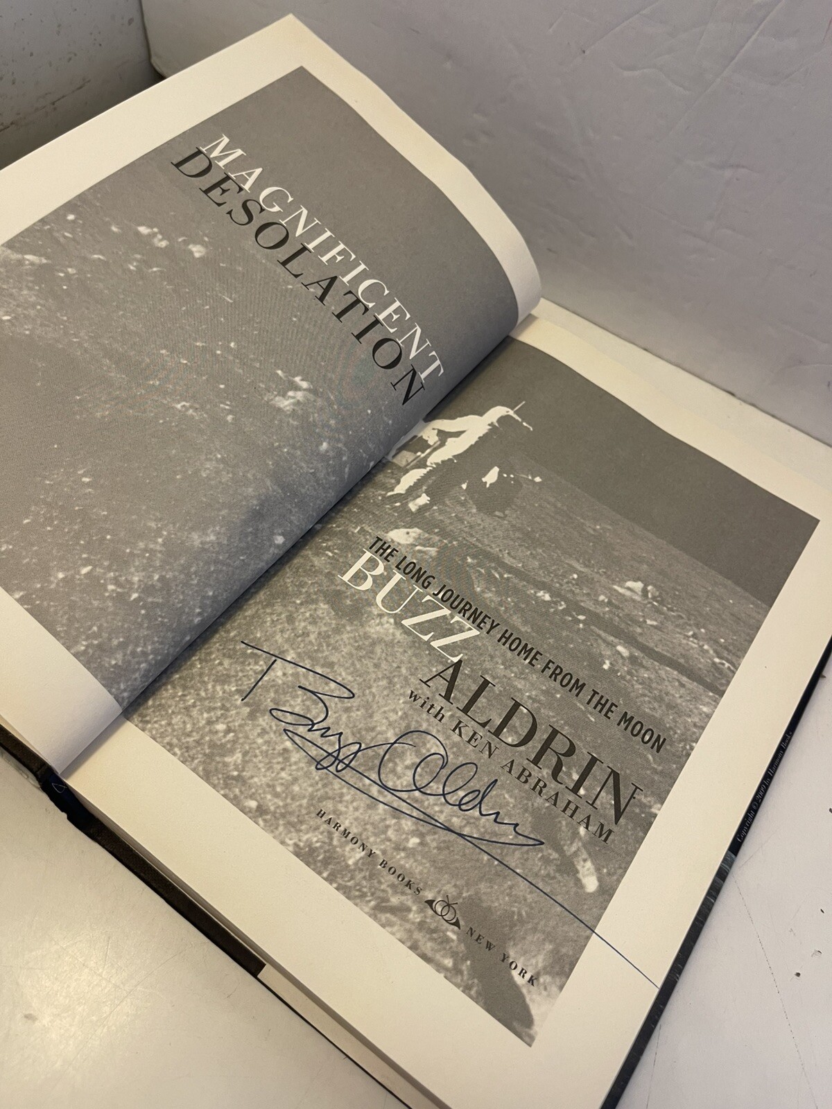 Magnificent Desolation SIGNED HARDCOVER DUST JACKET 2009