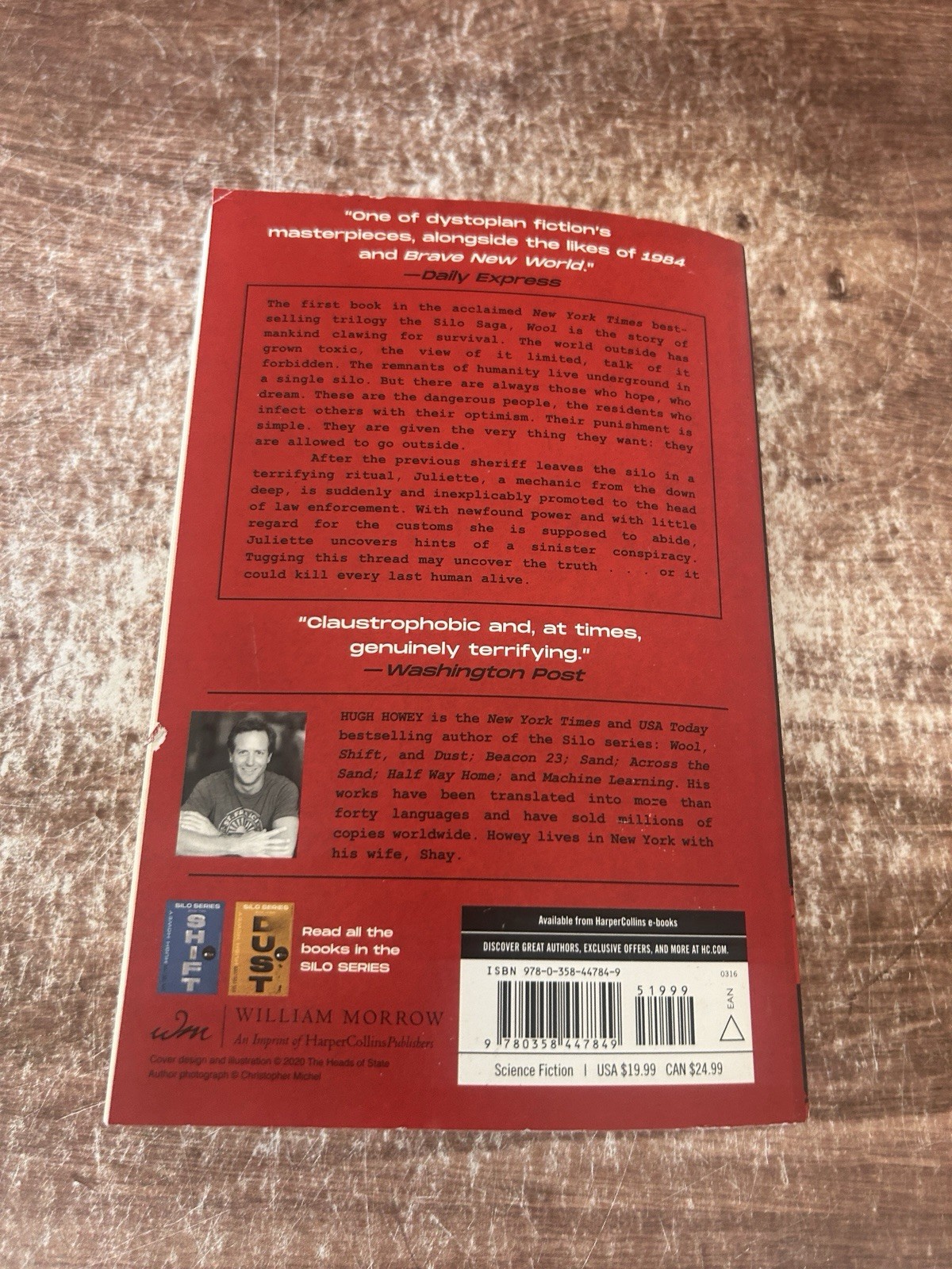 Wool: Book One of the Silo Series: 1, Howey, Hugh – TPB 2012 VG+