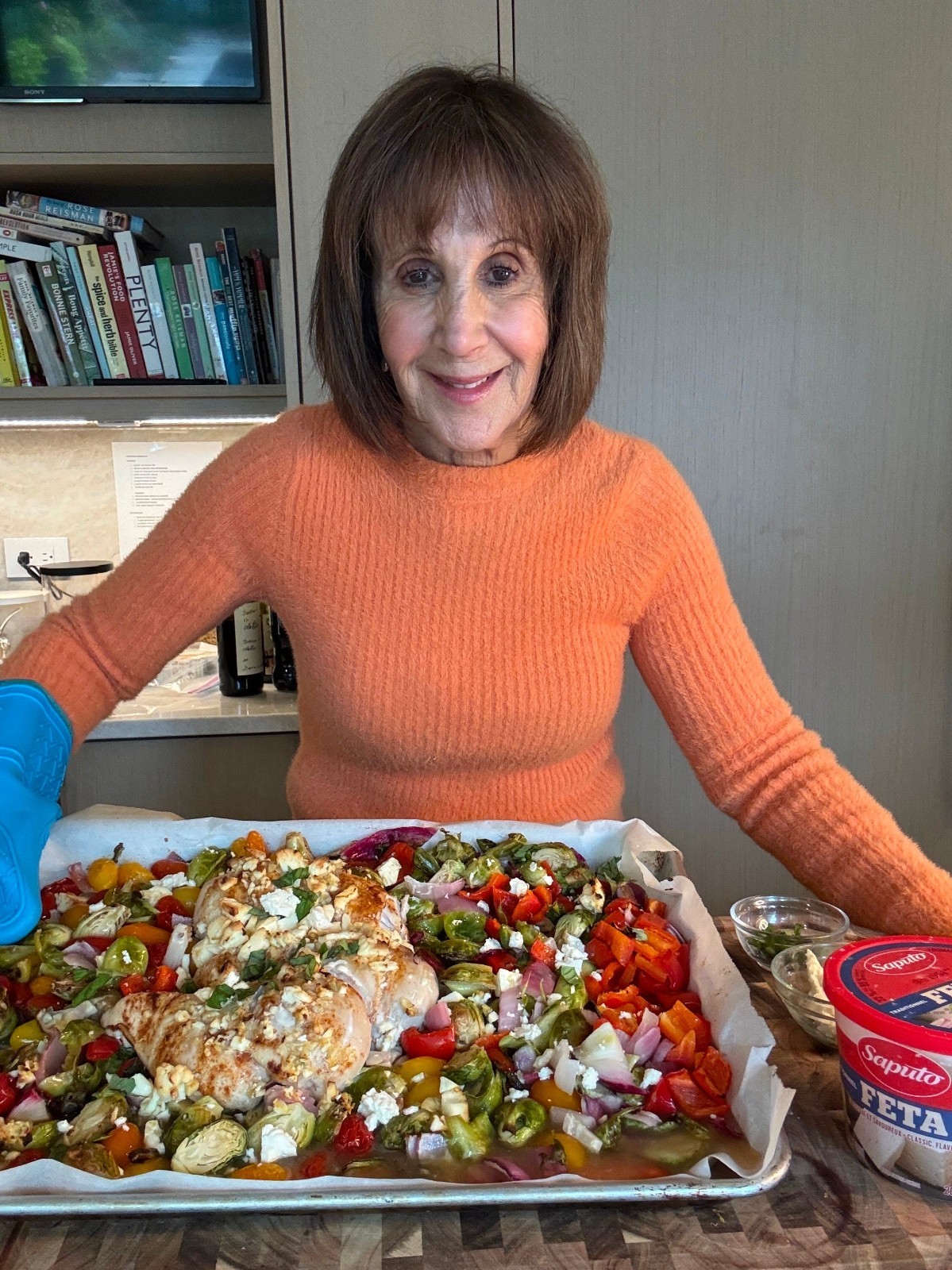 Rose Reisman Brings Home Light Cooking Special BRAND NEW Softcover Edition RARE