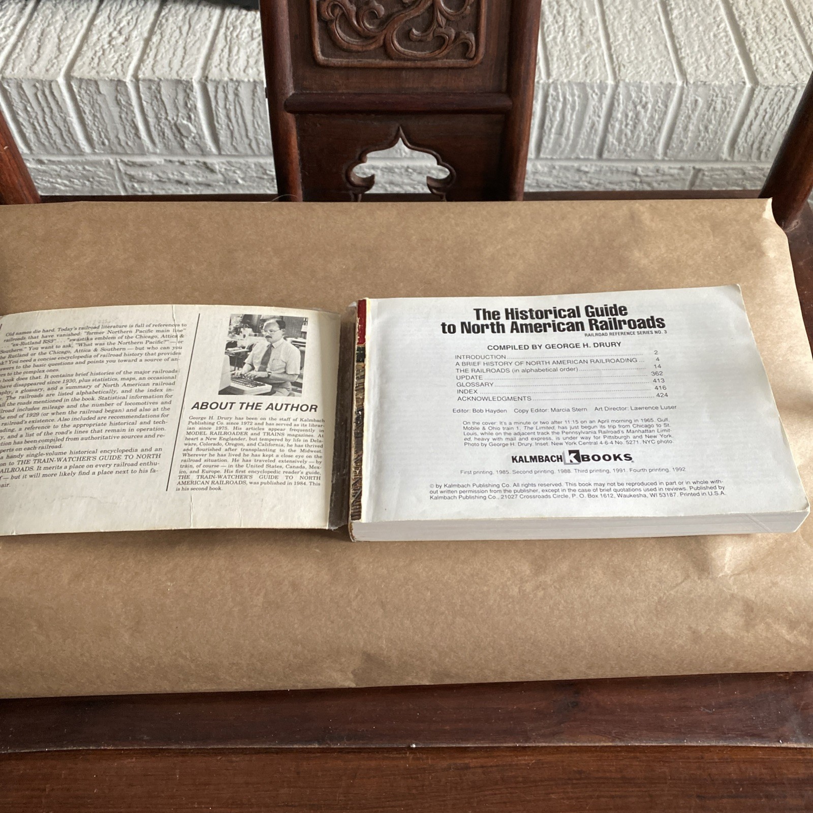 The Historical Guide to North American Railroads: Histories, Figures & Features